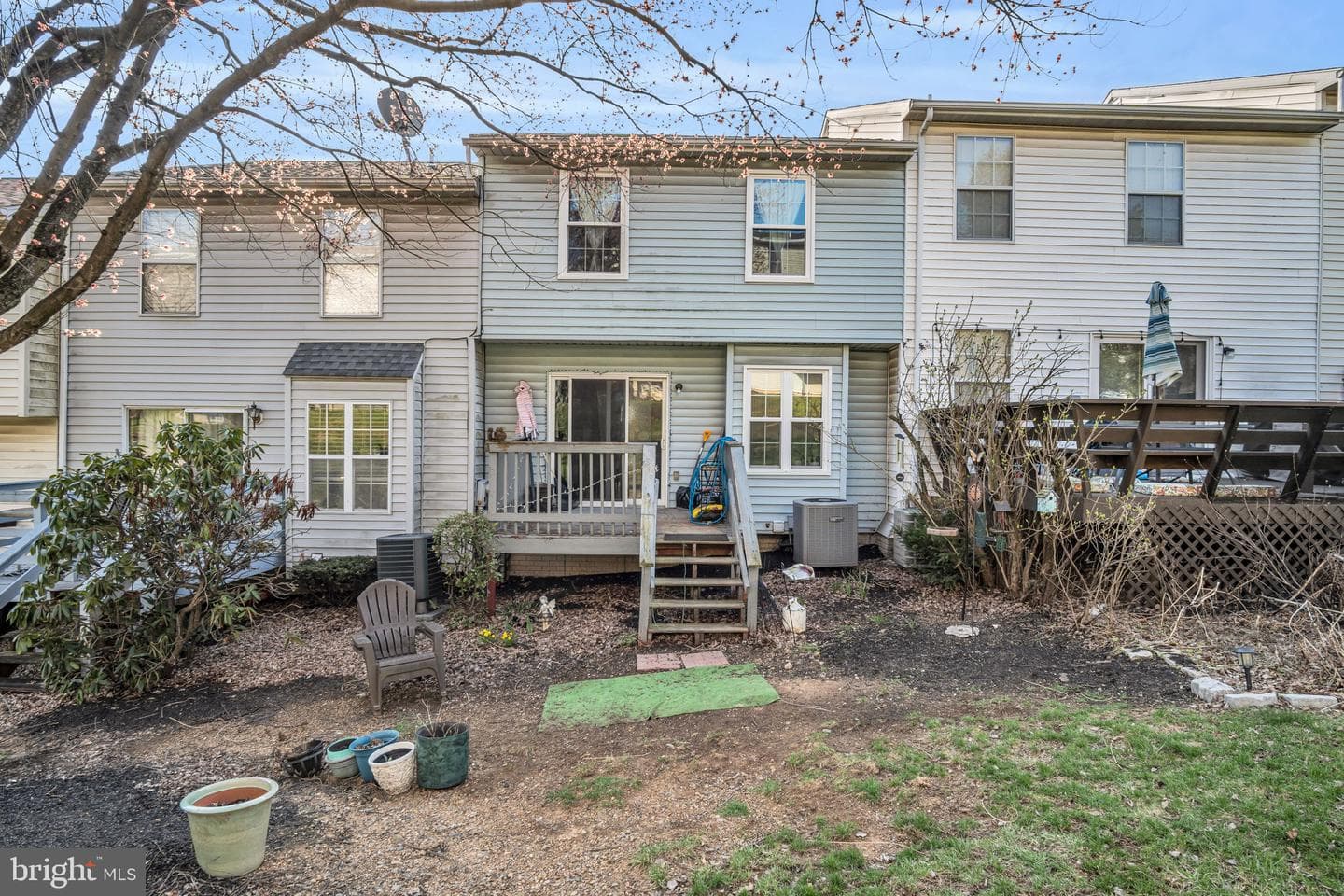 279 Lincoln Avenue photo 11