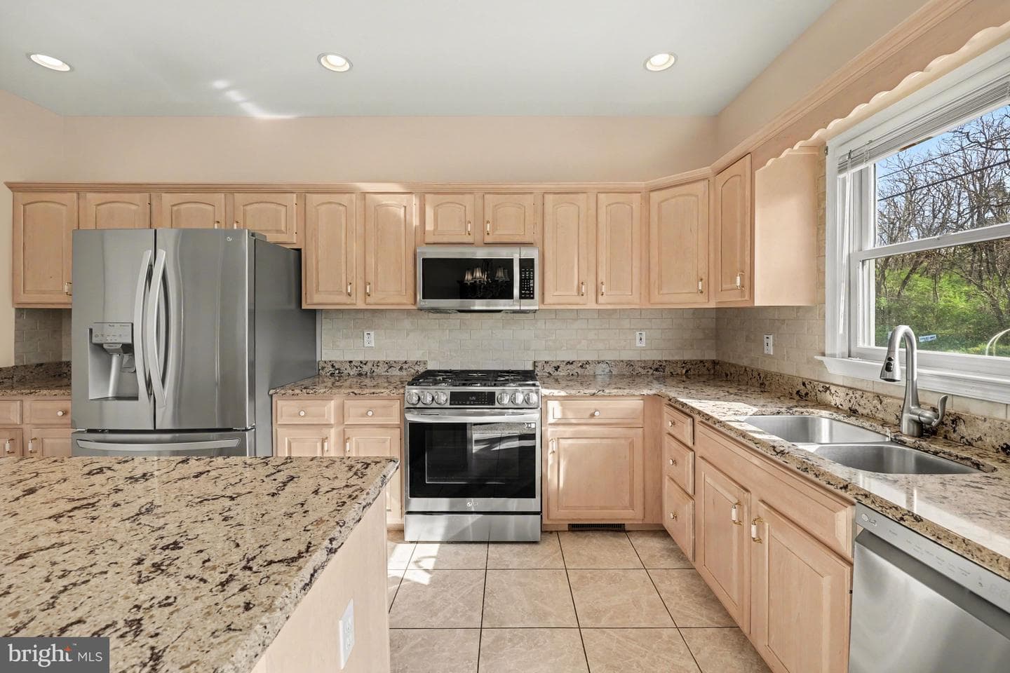 6401 Whisper Wood Lane photo 15