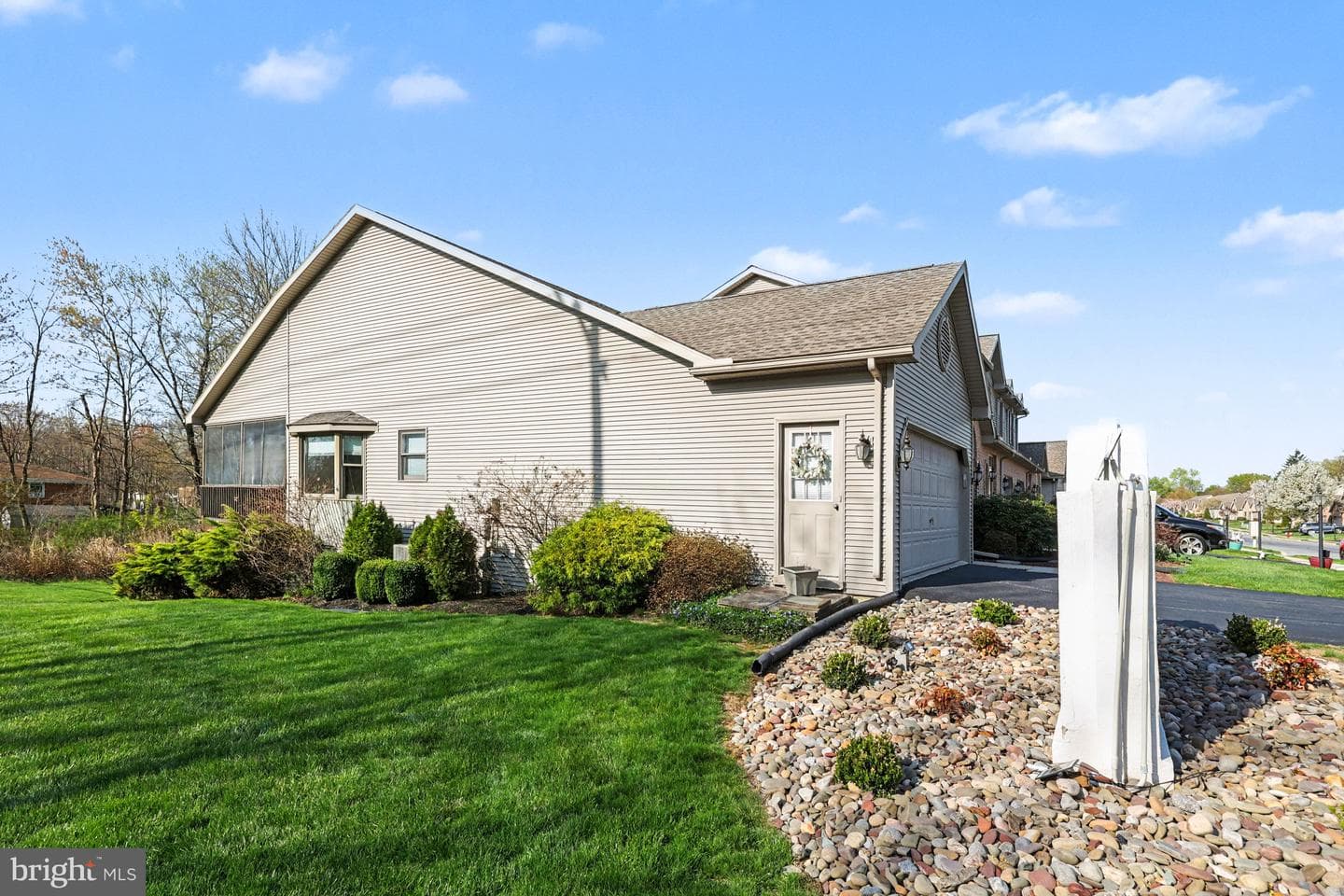 6401 Whisper Wood Lane photo 4