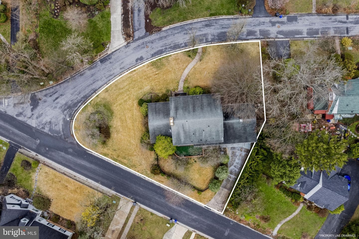 2301 Edgewood Road photo 3