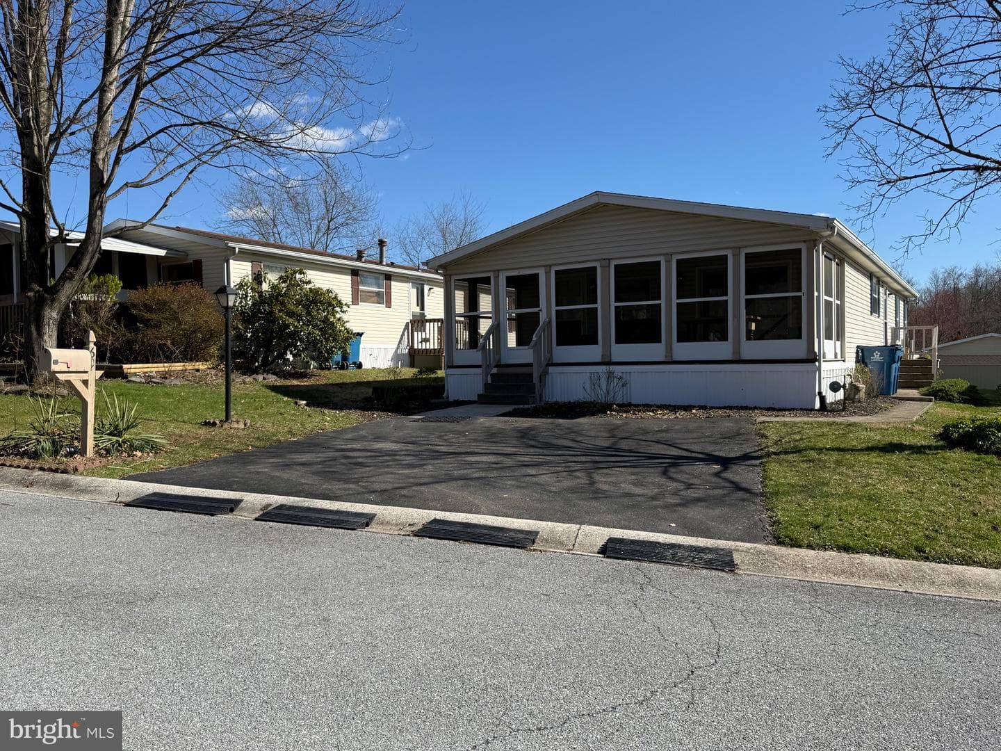 69 Meadow Run Pl
