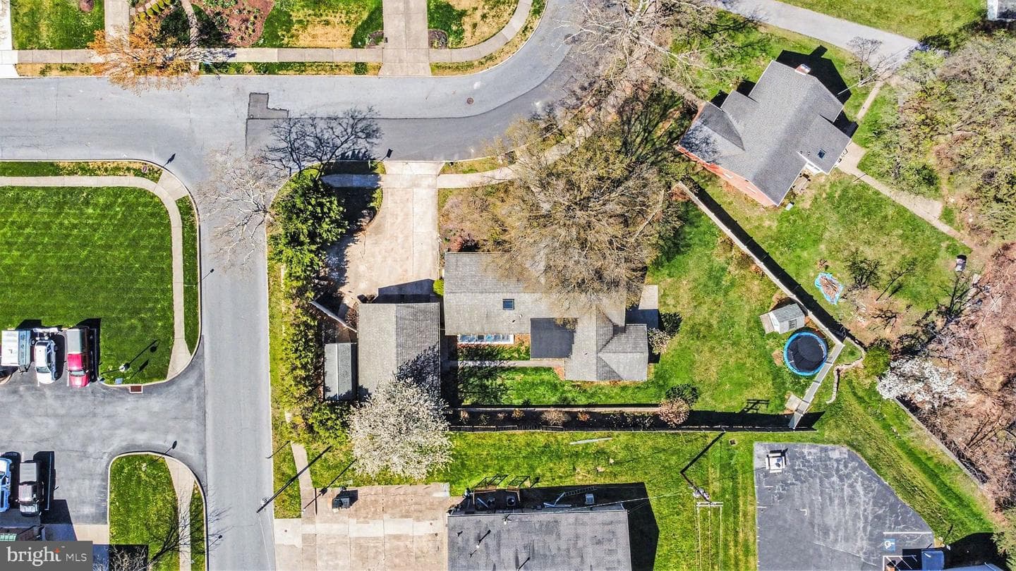 4620 North Road photo 39