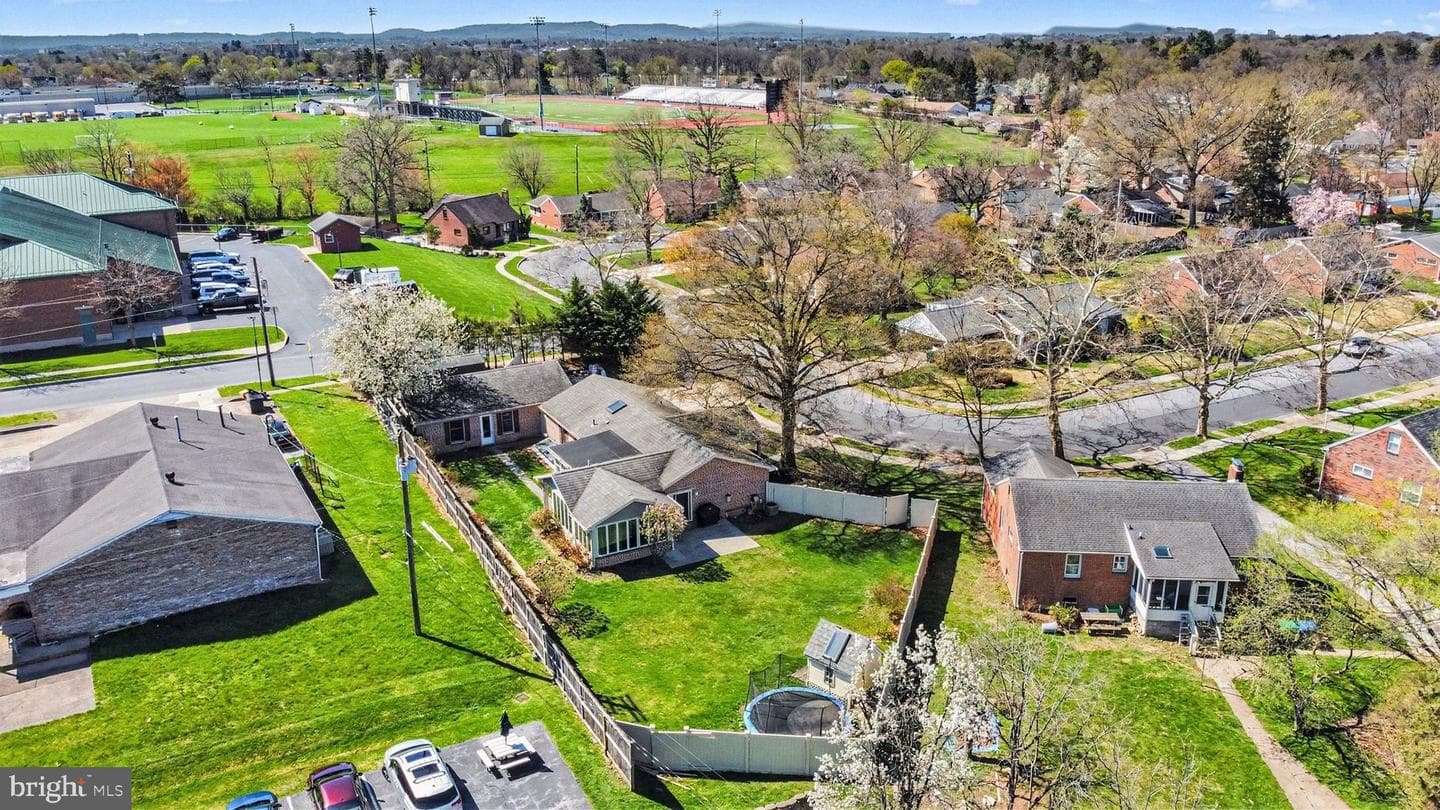 4620 North Road photo 42
