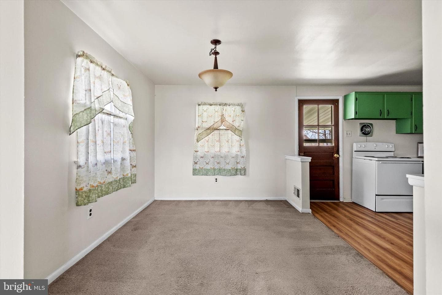 5209 Crestwood Drive photo 9