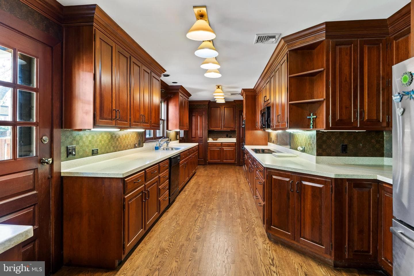 2301 Valley Road photo 14