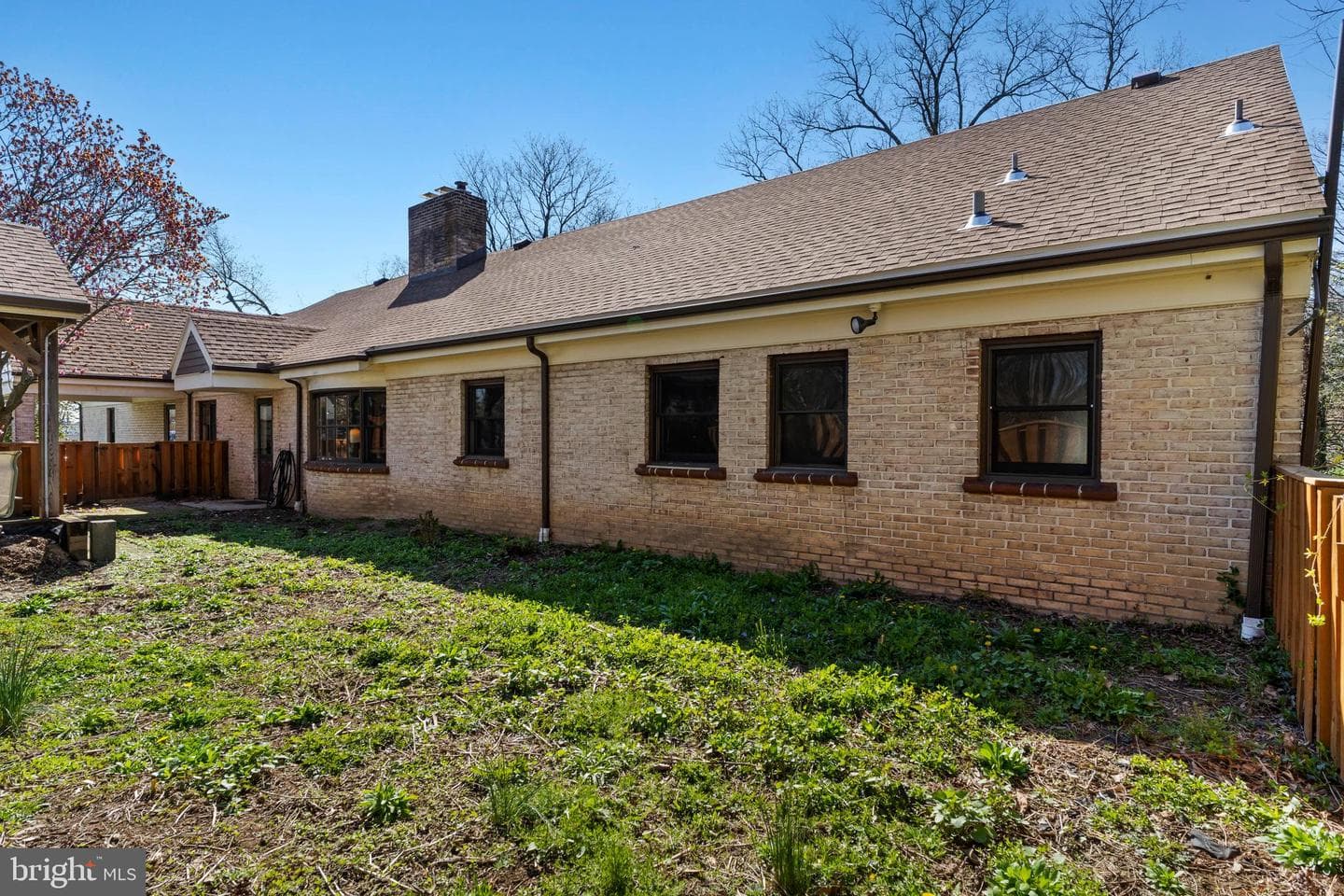 2301 Valley Road photo 35