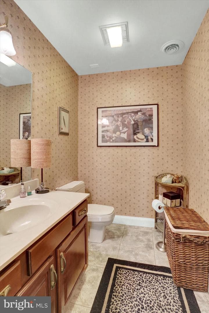 2015 Southpoint Drive photo 33