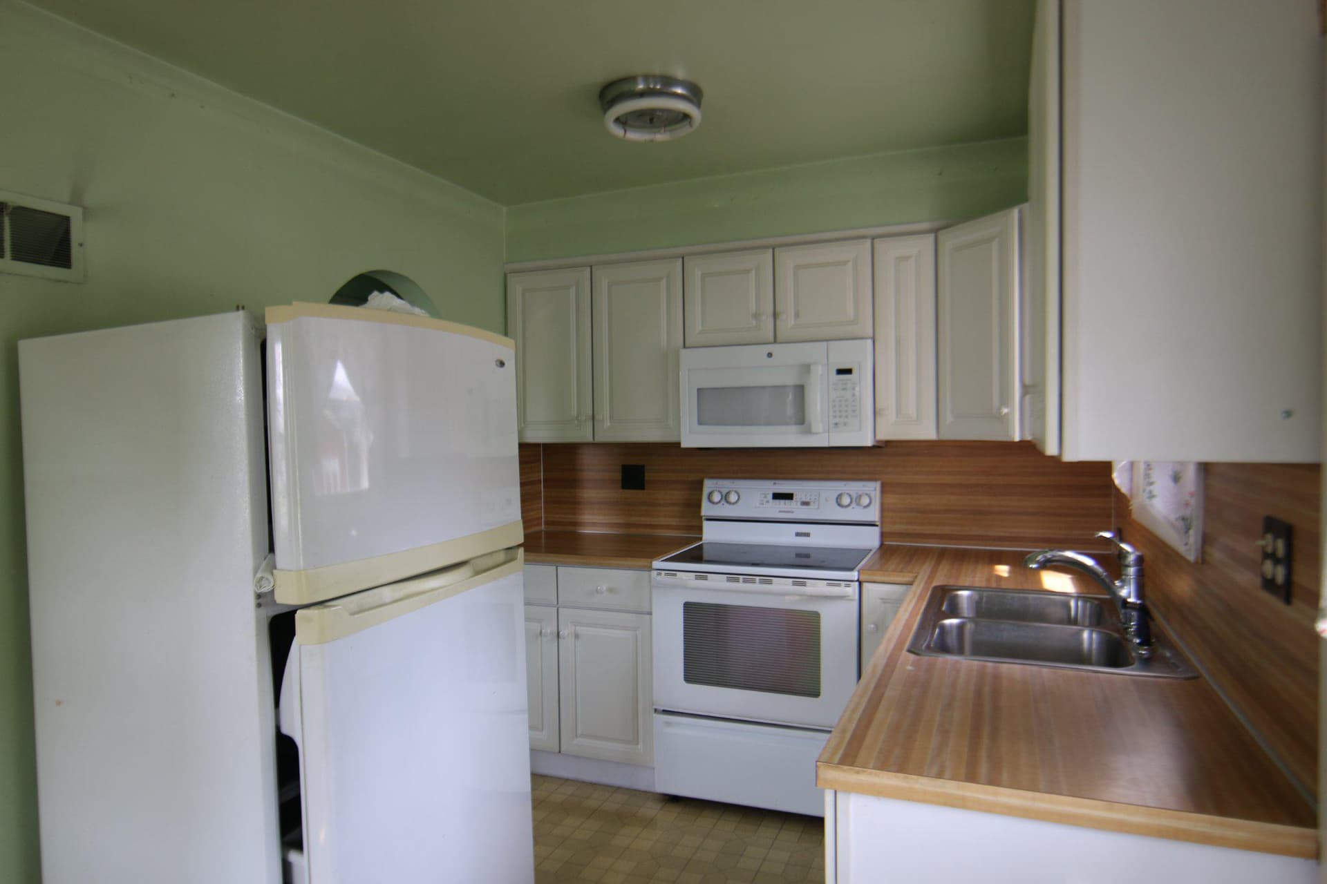 22 Carolyn Street photo 10