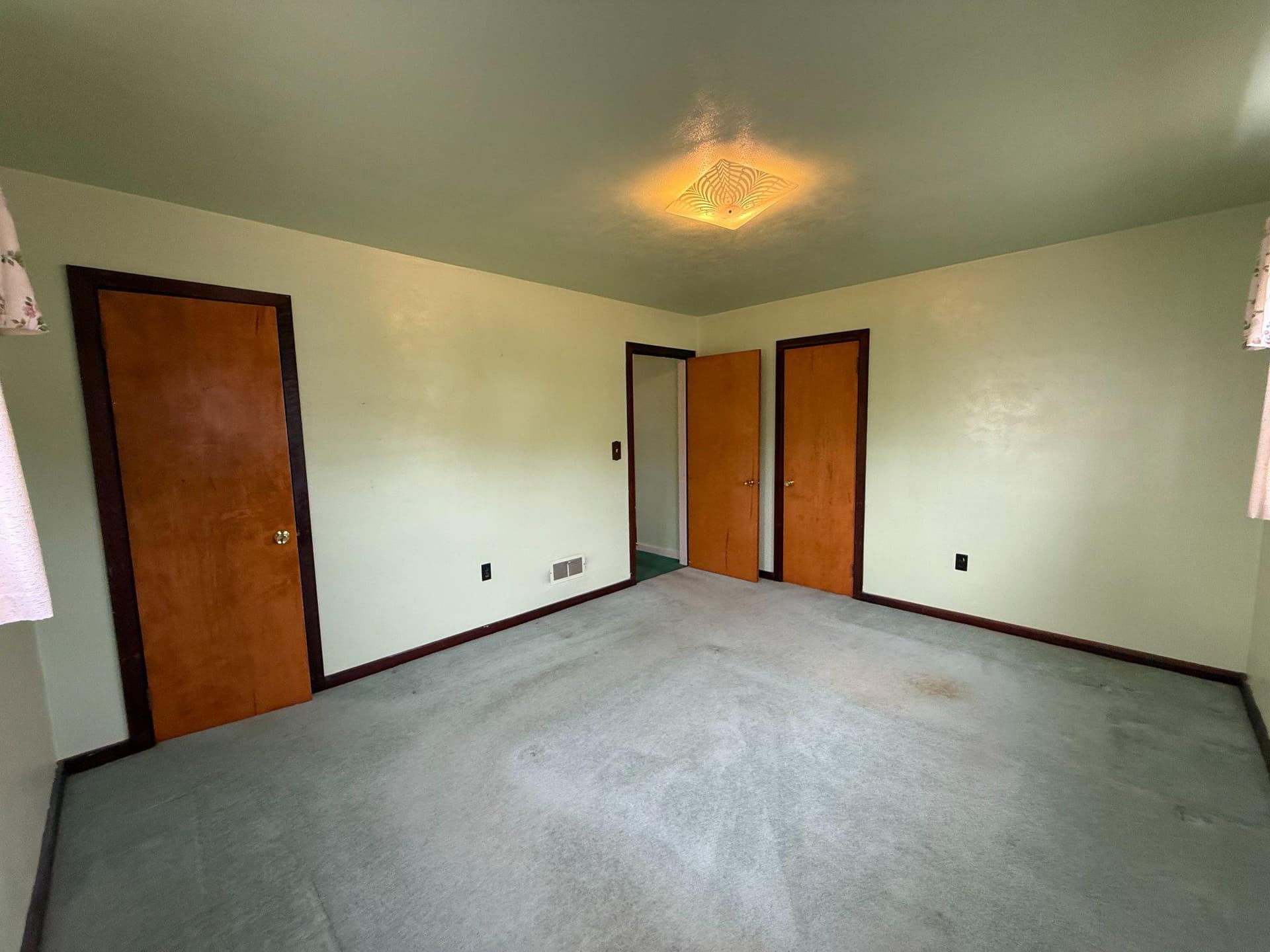 22 Carolyn Street photo 18