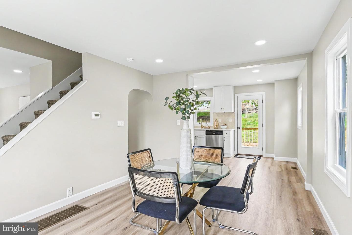 3984 Williams Street photo 10