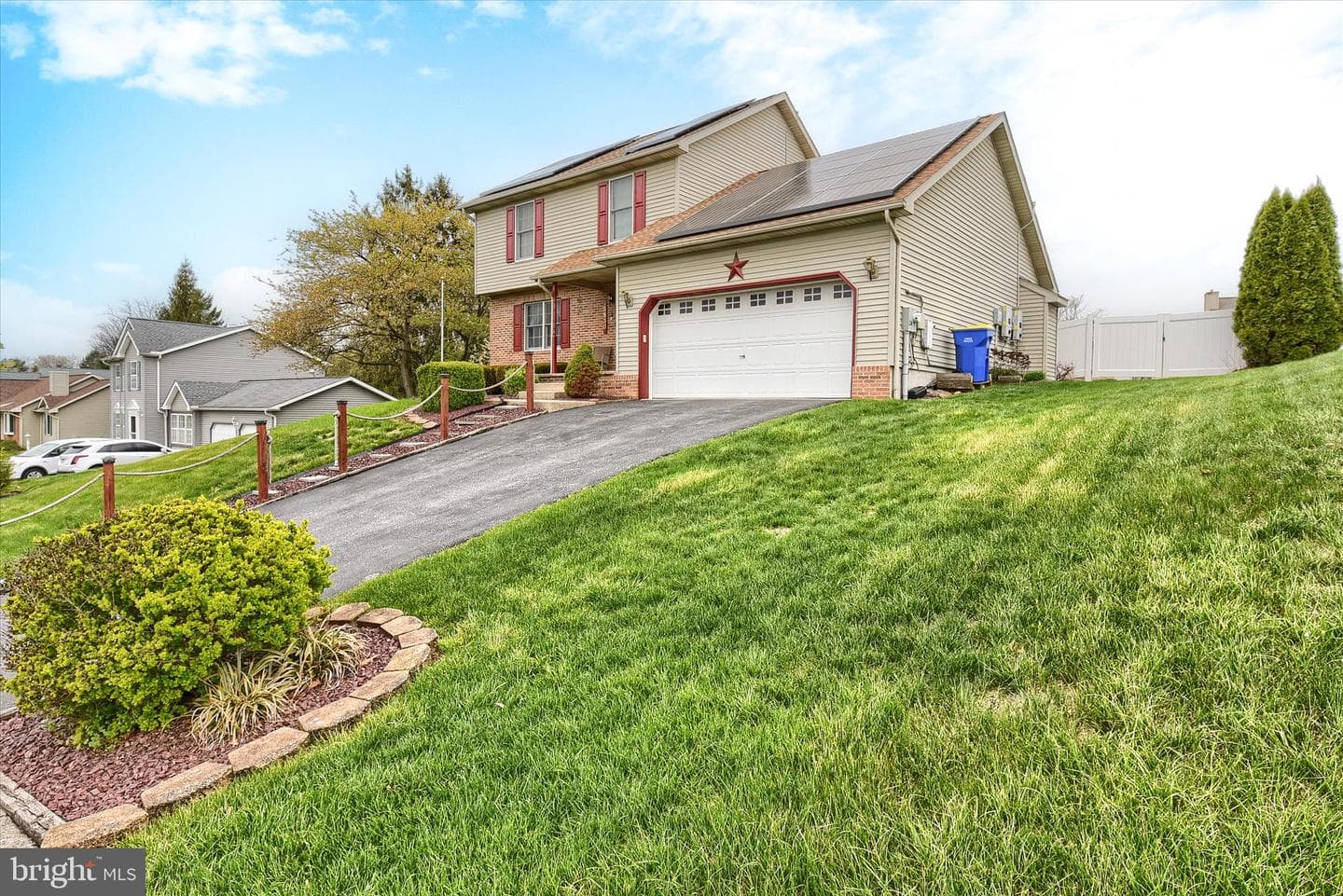 5530 Fulcroft Avenue photo 3
