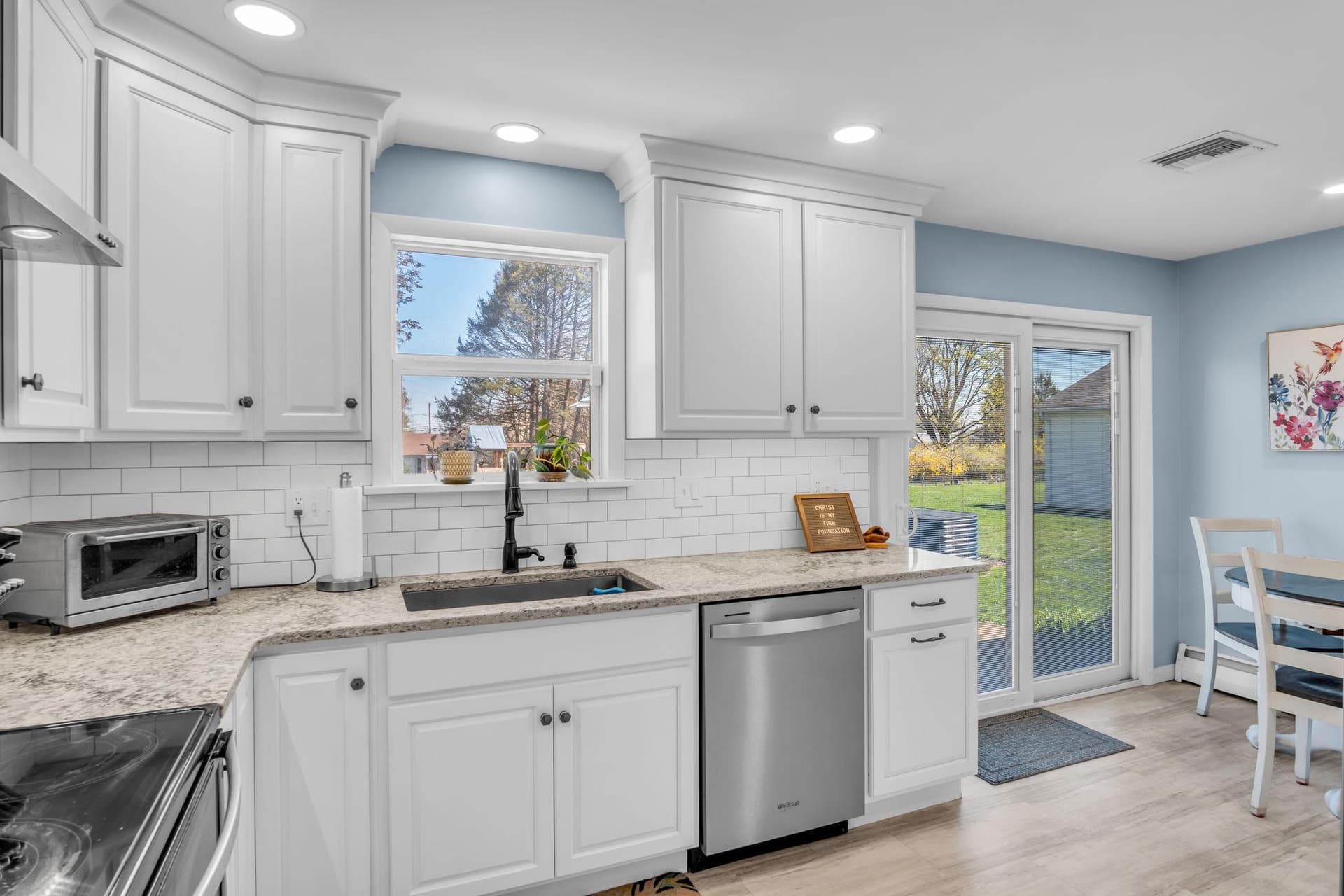 81 Peach Avenue photo 8