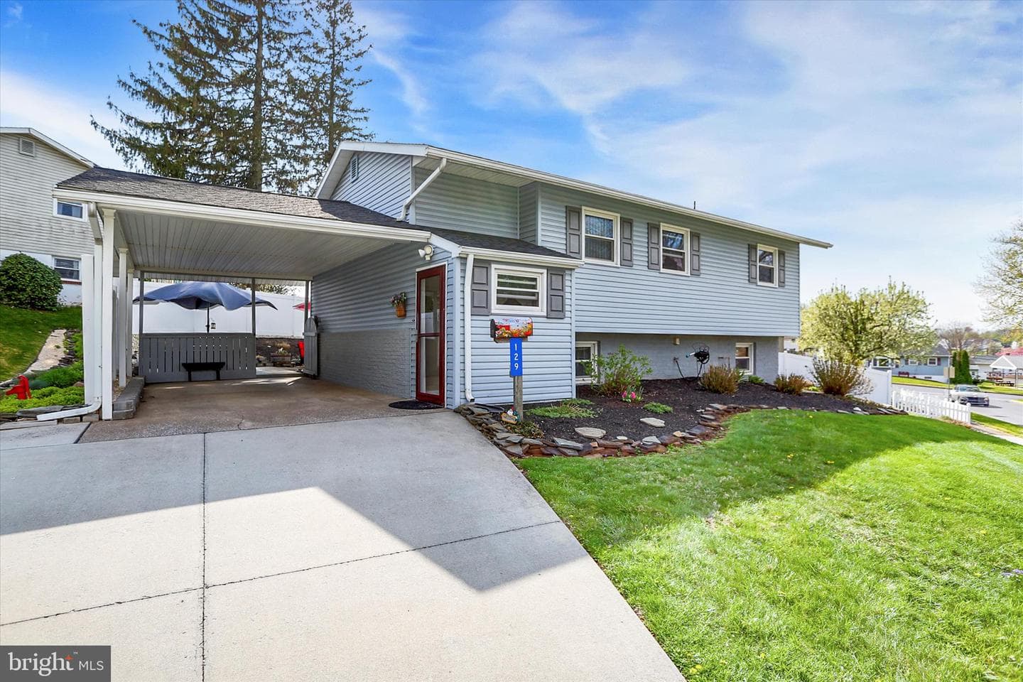 129 Shirley Drive photo 4
