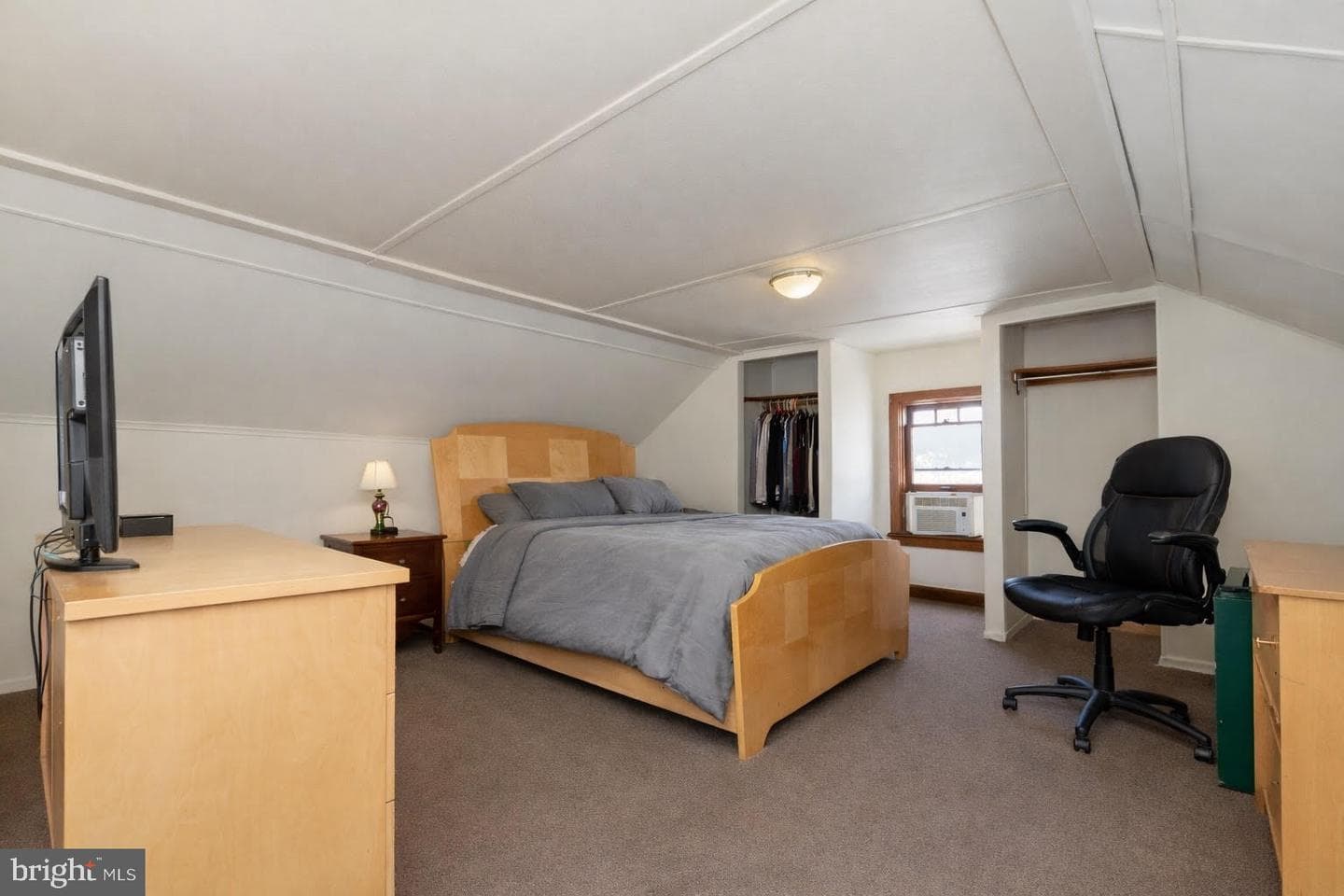 7 Oakleigh Avenue photo 16