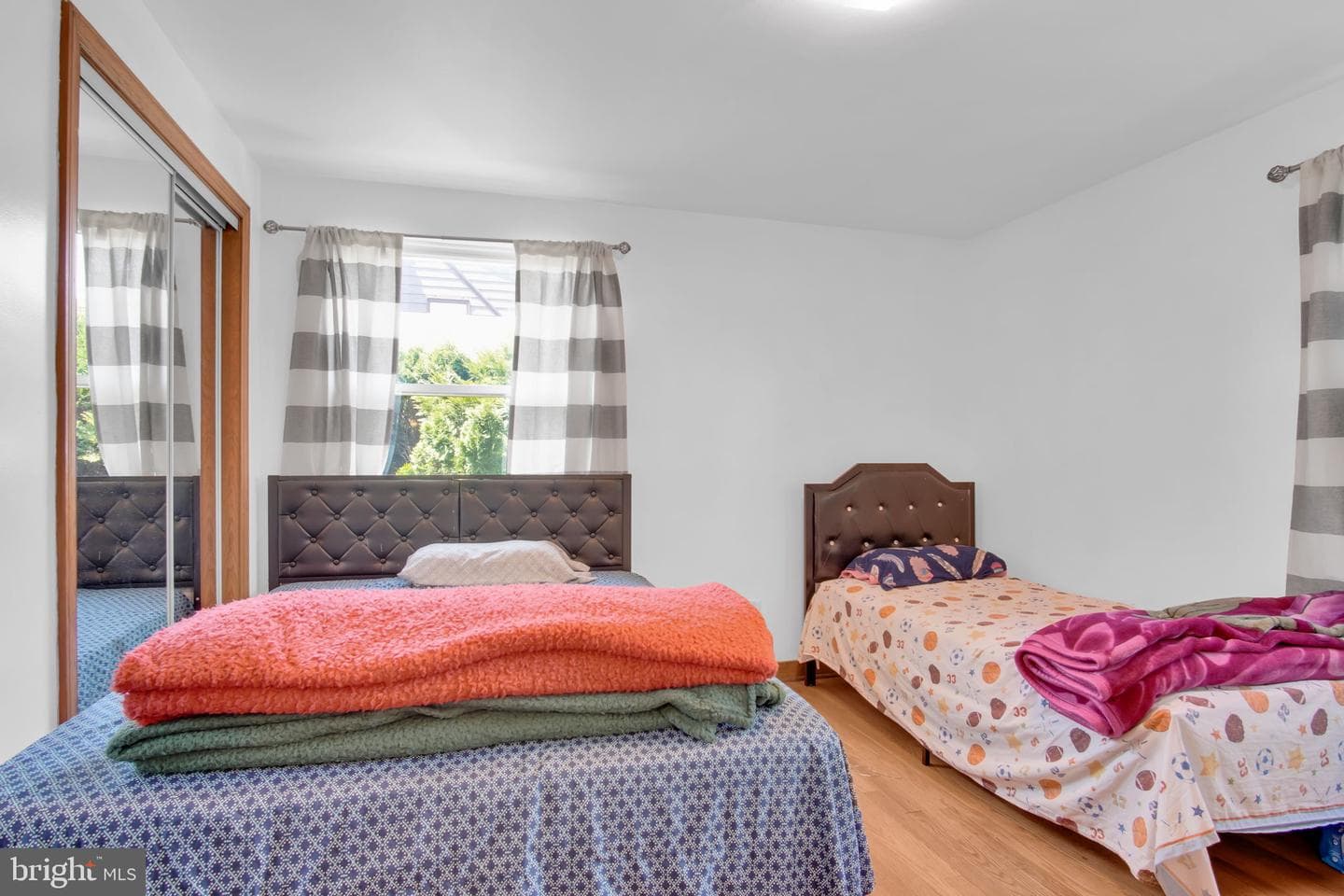 3736 Sharon Street photo 12