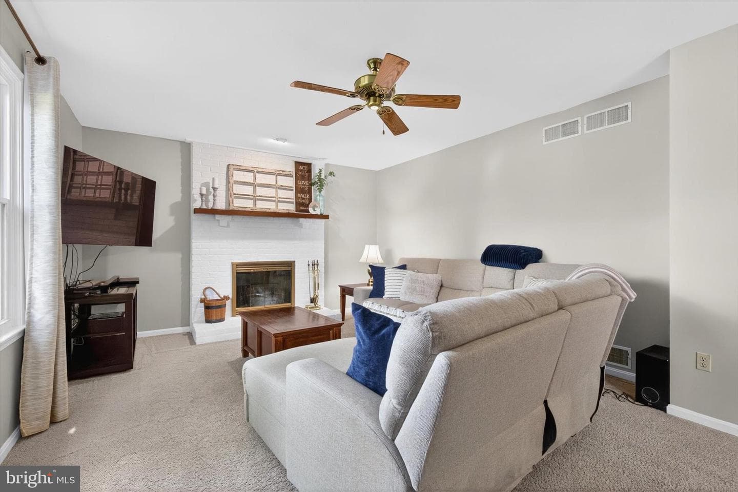 570 James Drive photo 13
