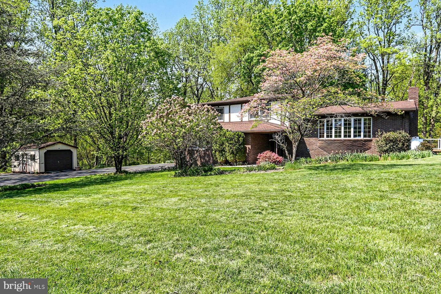 5900 Ivy Lane