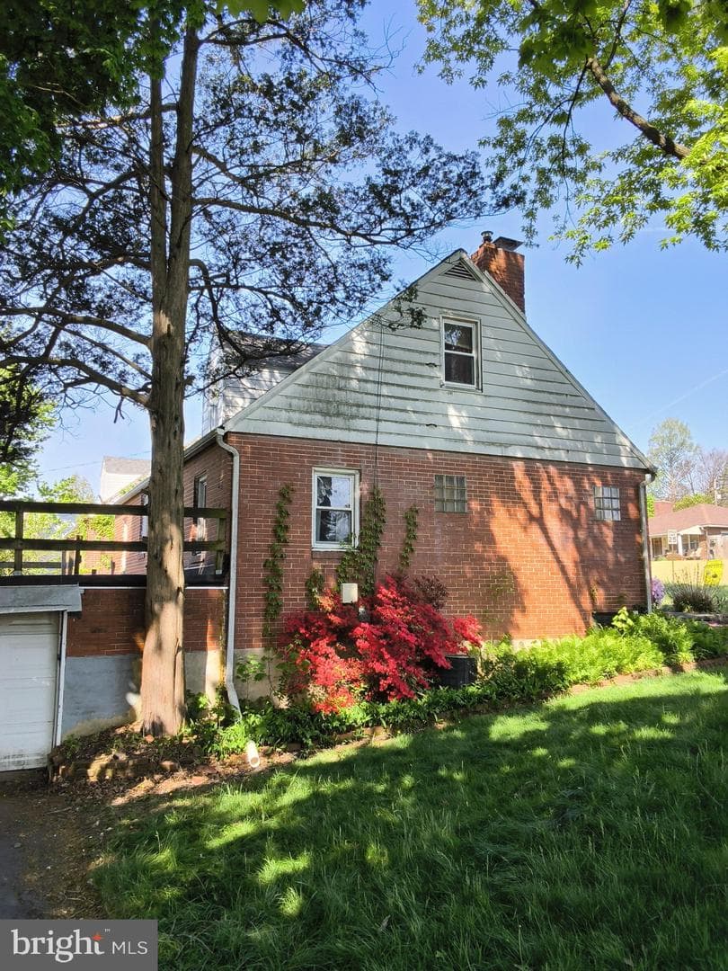 6291 Huntingdon Street photo 9