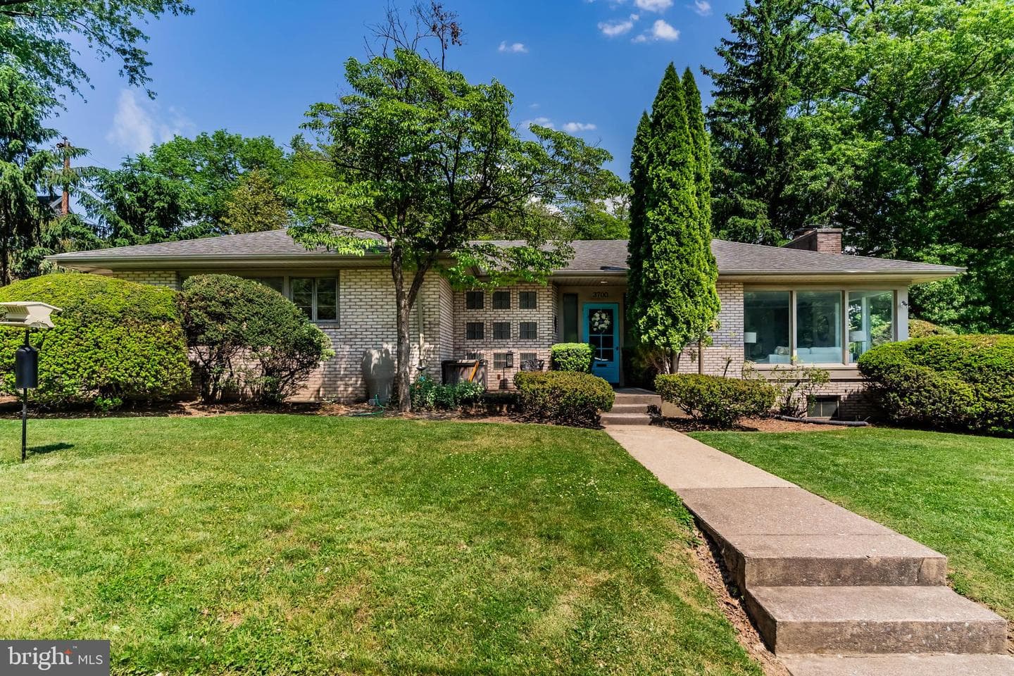 3700 Vista Terrace