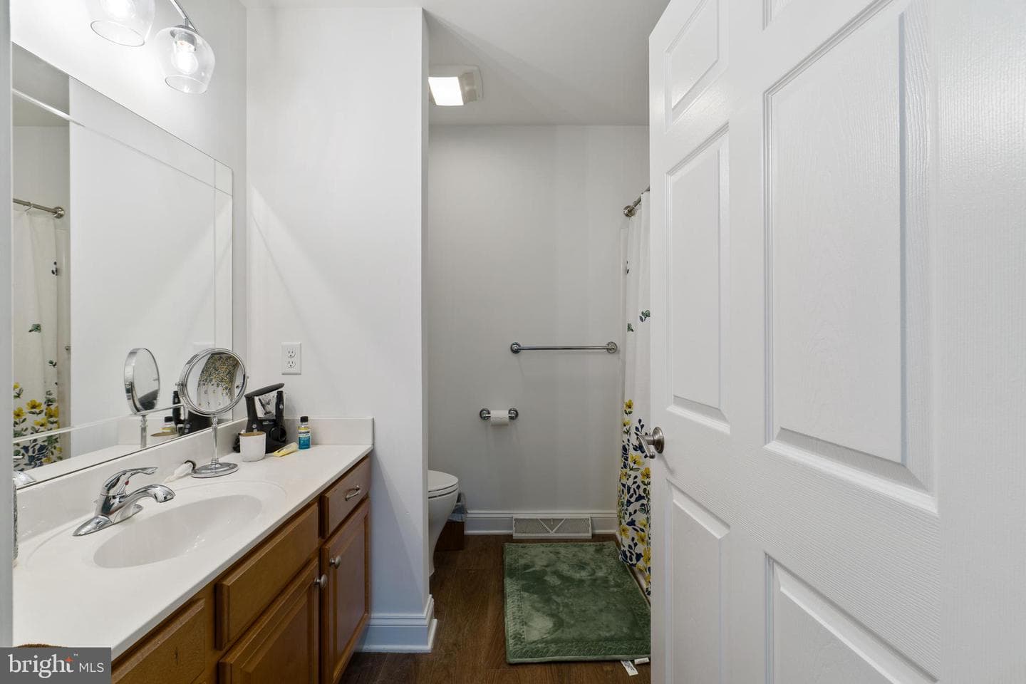 107 High Pointe Drive photo 18