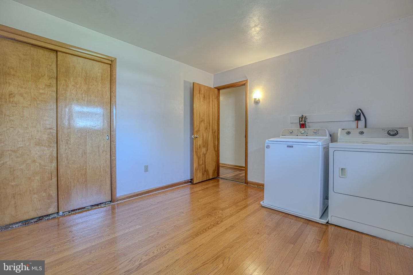 321 E Glenn Road photo 19