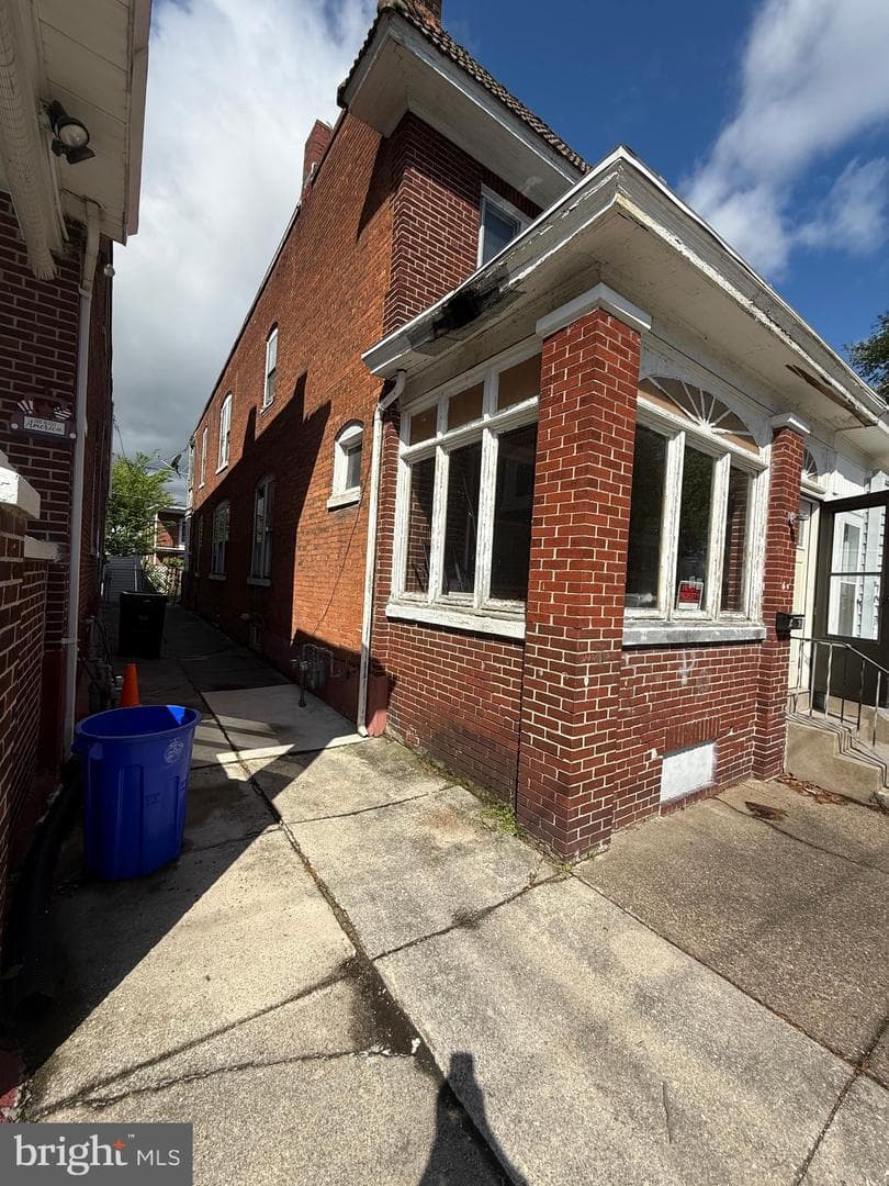 2638 Lexington Street photo 2