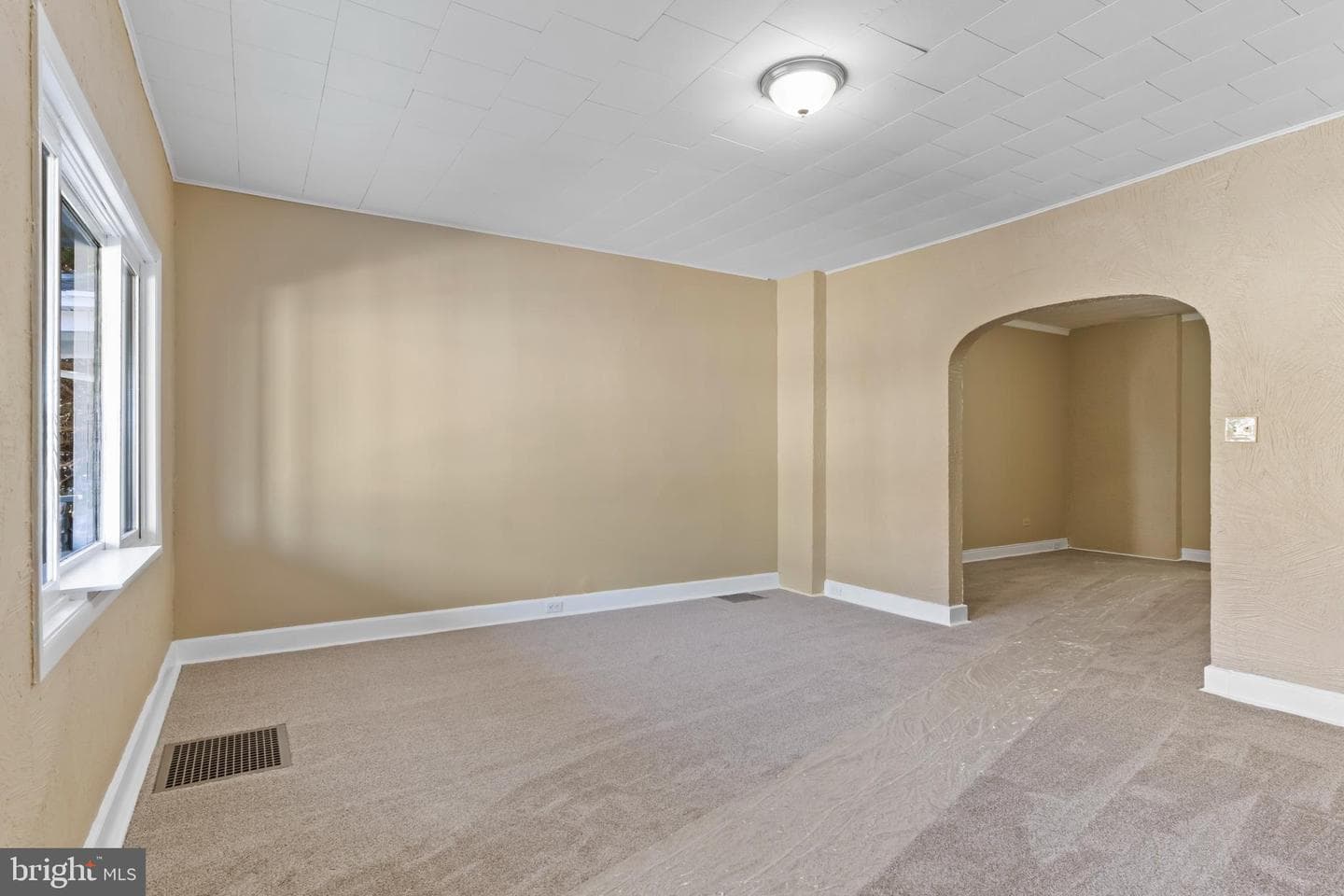 124 Lincoln Street photo 5