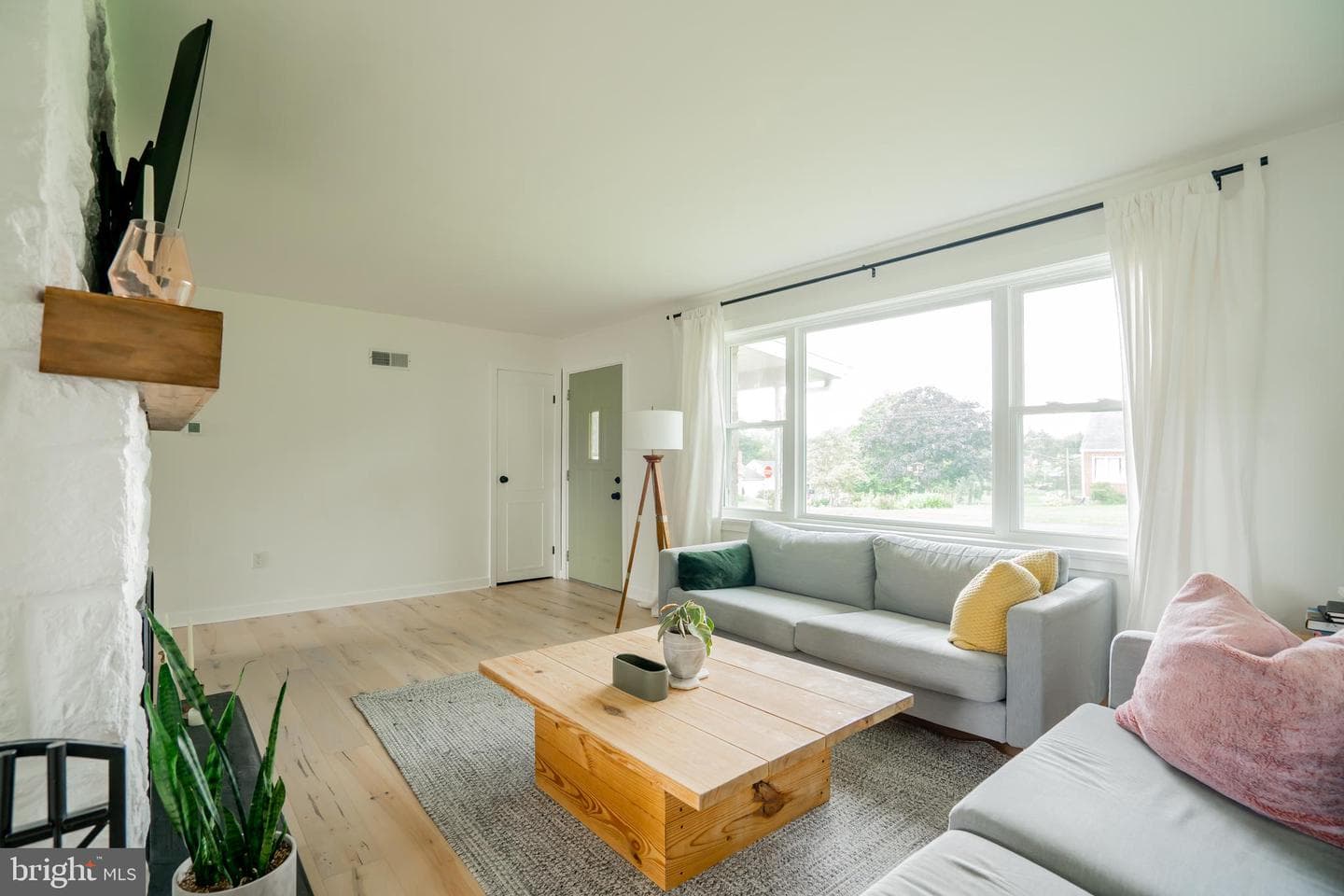 6120 Catherine Street photo 20