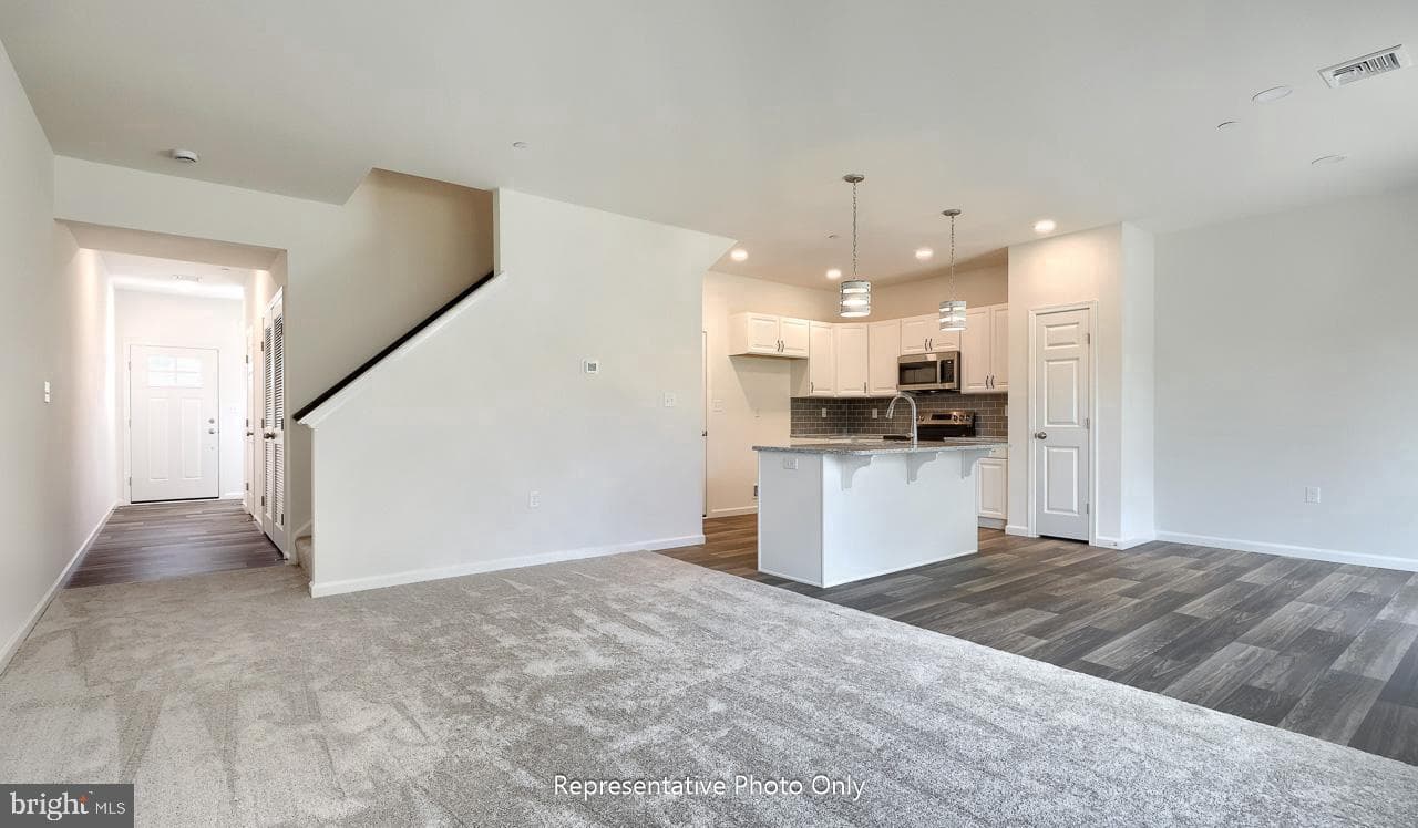 7848 Oak Brook Drive photo 7