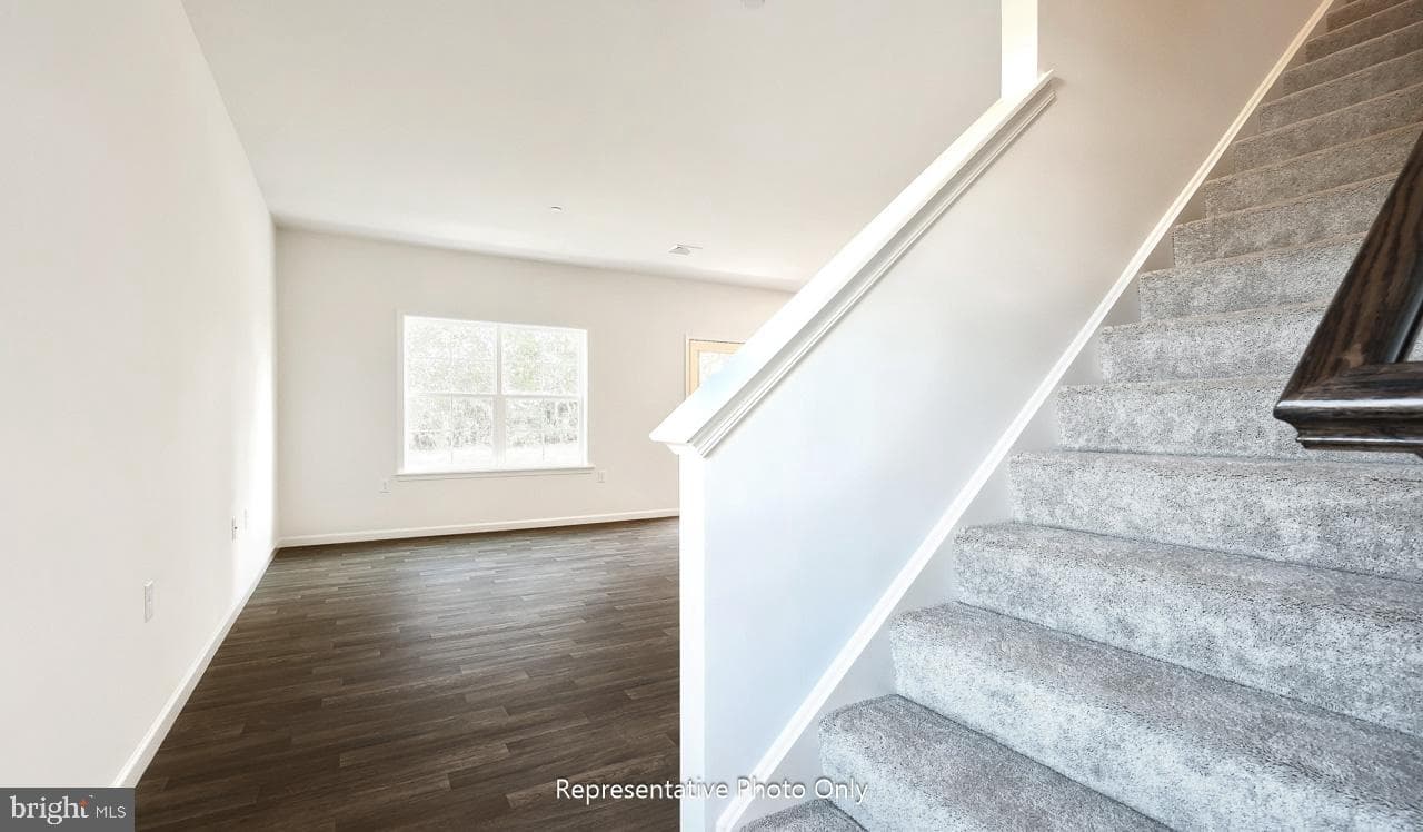7856 Oak Brook Drive photo 4