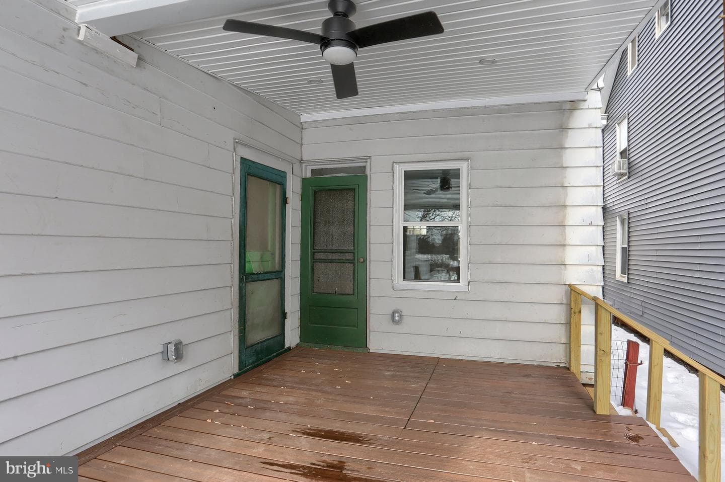 416 Penn Street photo 41