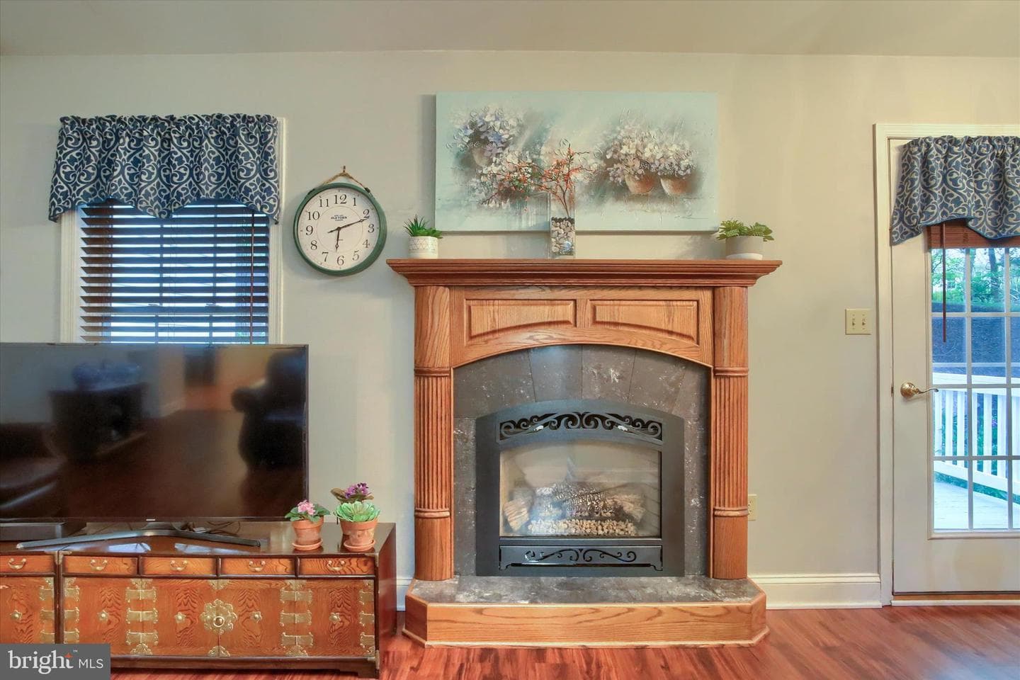 387 Schaffner Drive photo 19