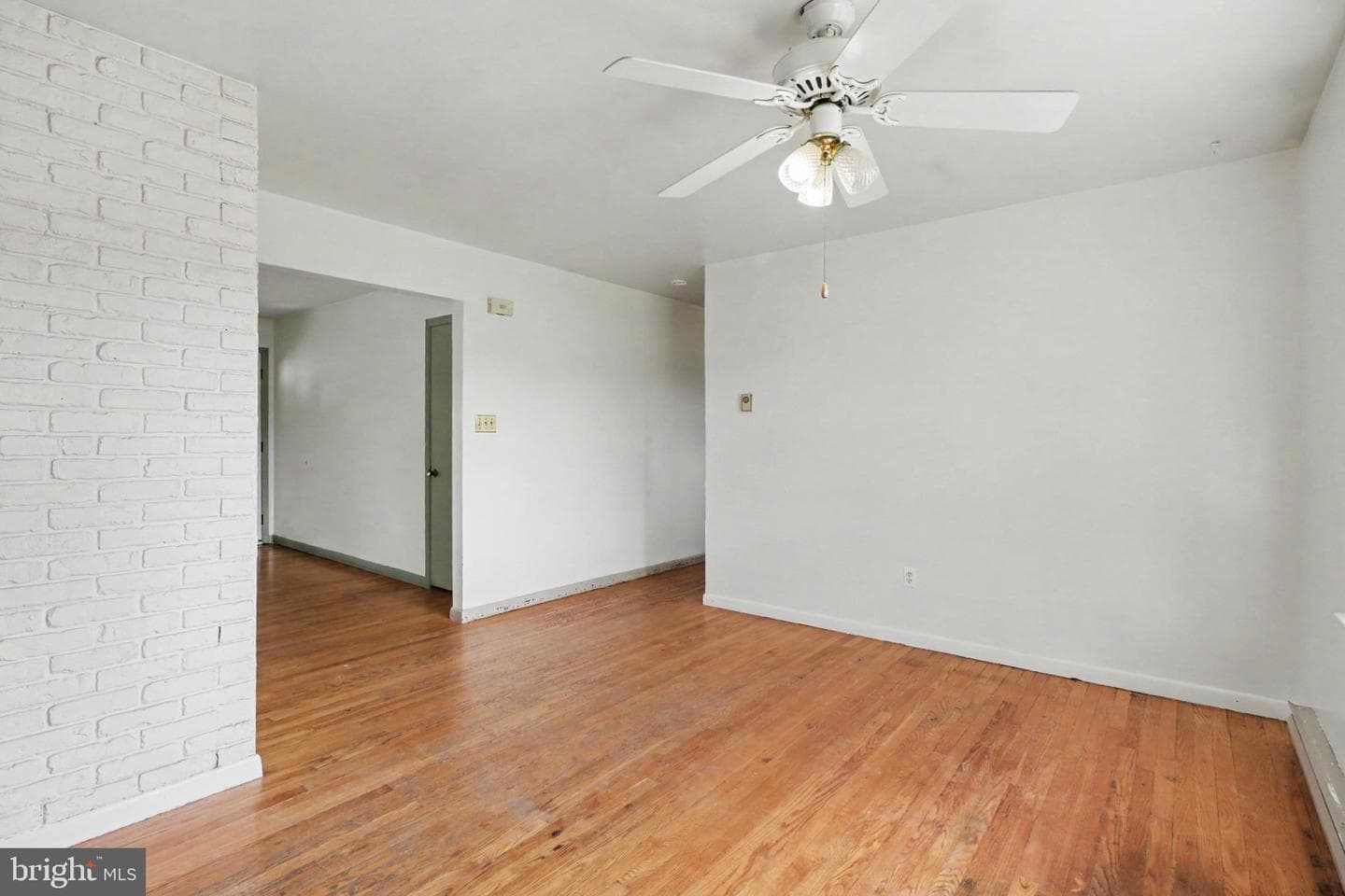 542 W Areba Avenue photo 10
