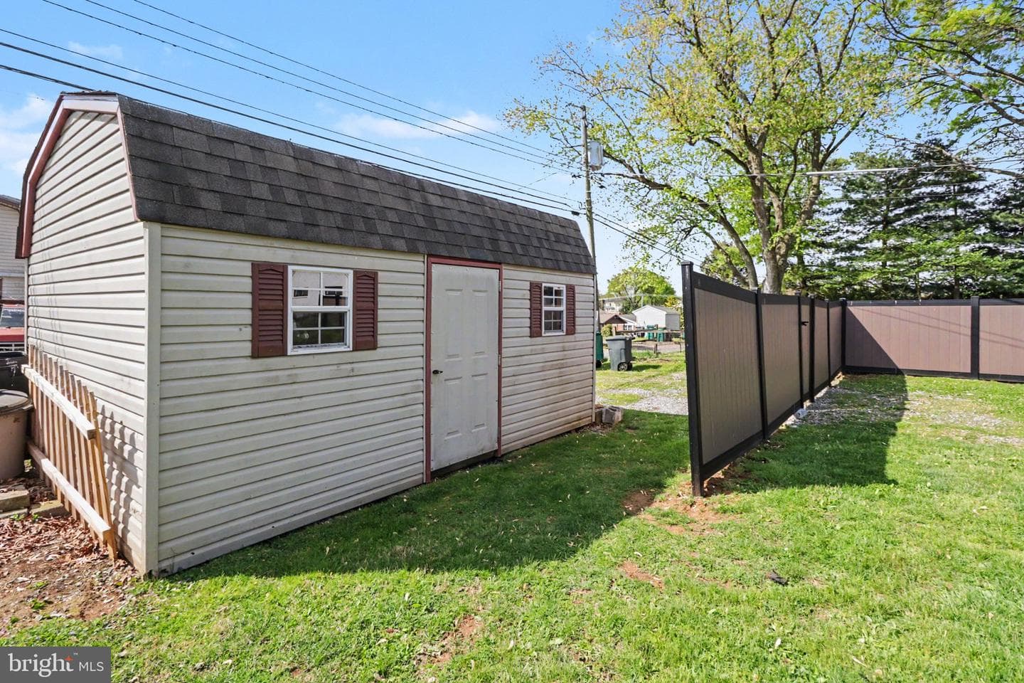 542 W Areba Avenue photo 32