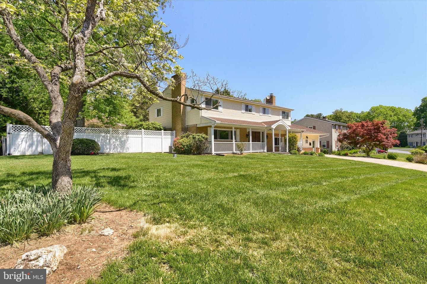 6100 Driftwood Drive photo 2