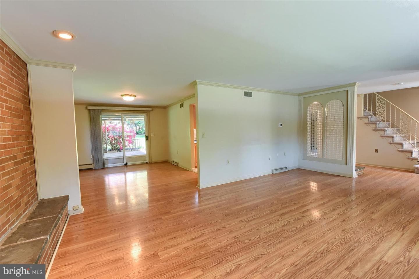 6100 Driftwood Drive photo 8