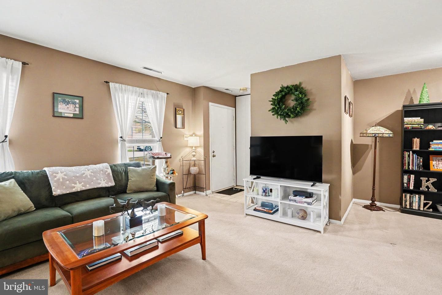 300 Lopax Road photo 3