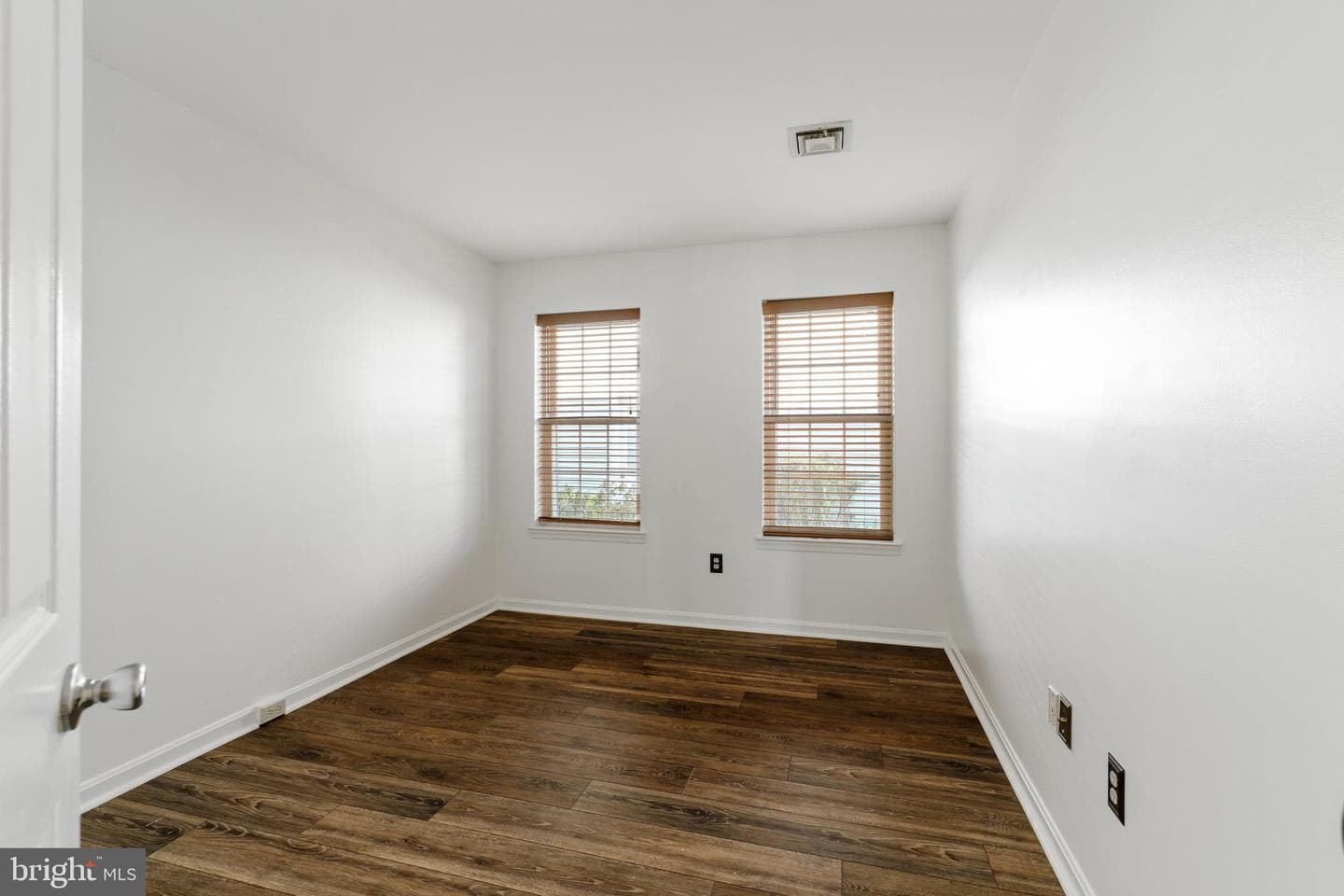 2046 Wexford Road photo 13