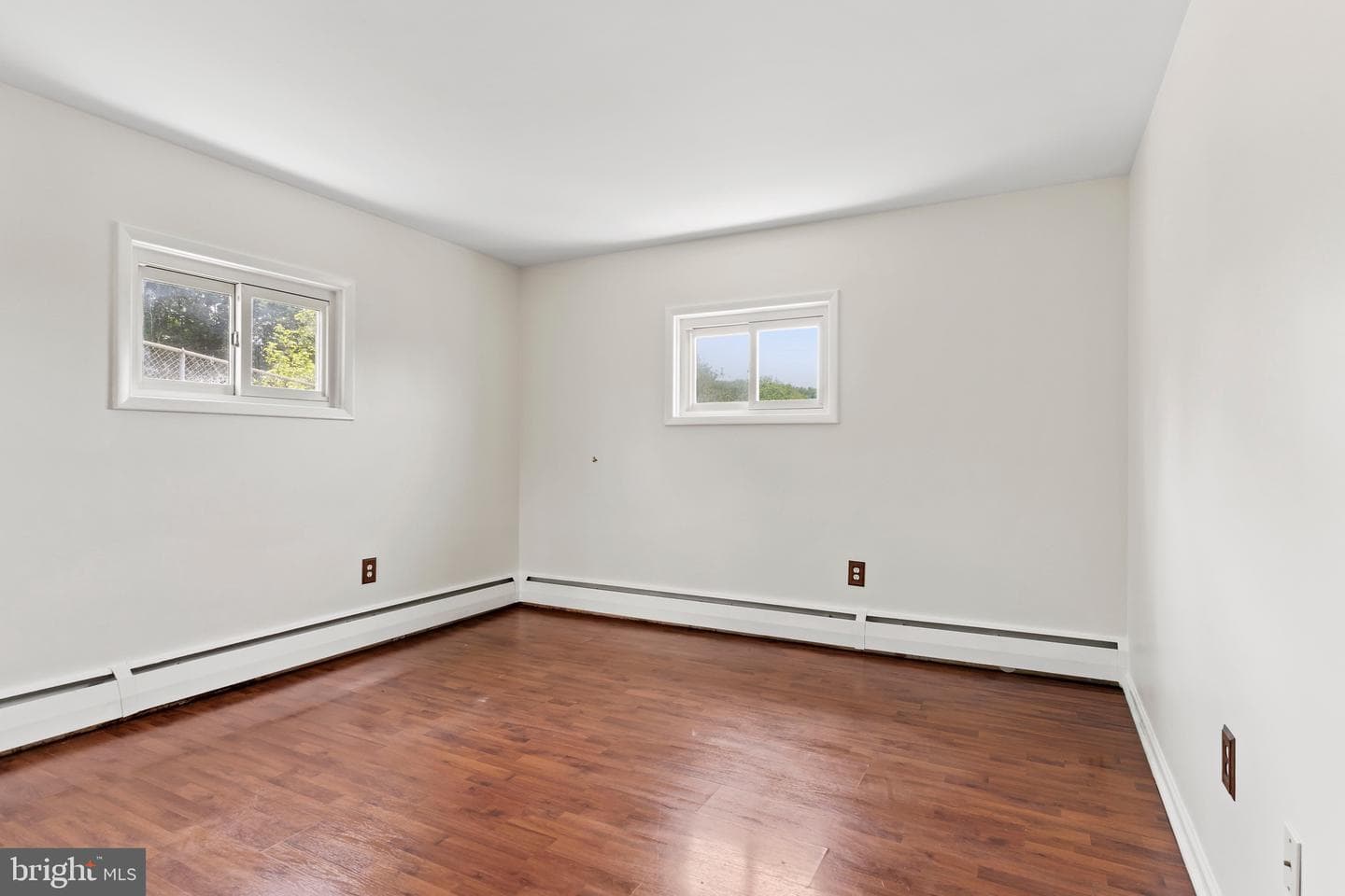 1231 E Caracas Avenue photo 16