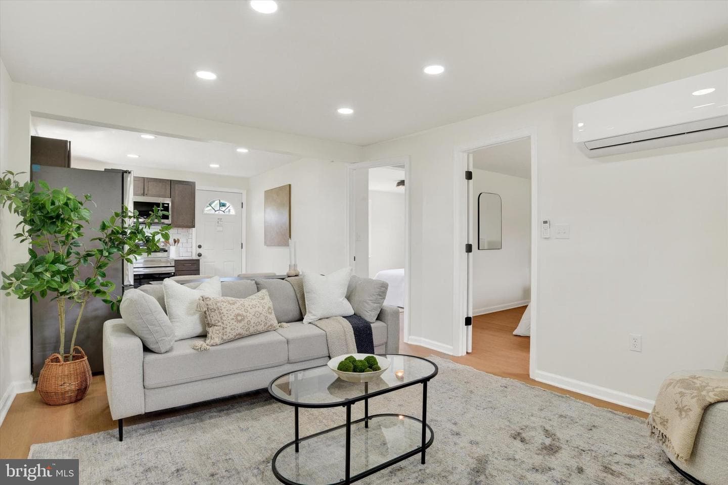 5922 Larue Street photo 4