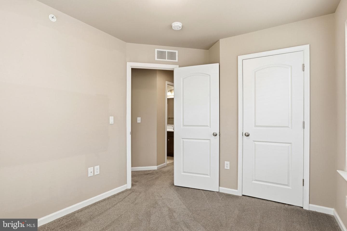 113 High Pointe Drive #50 photo 25