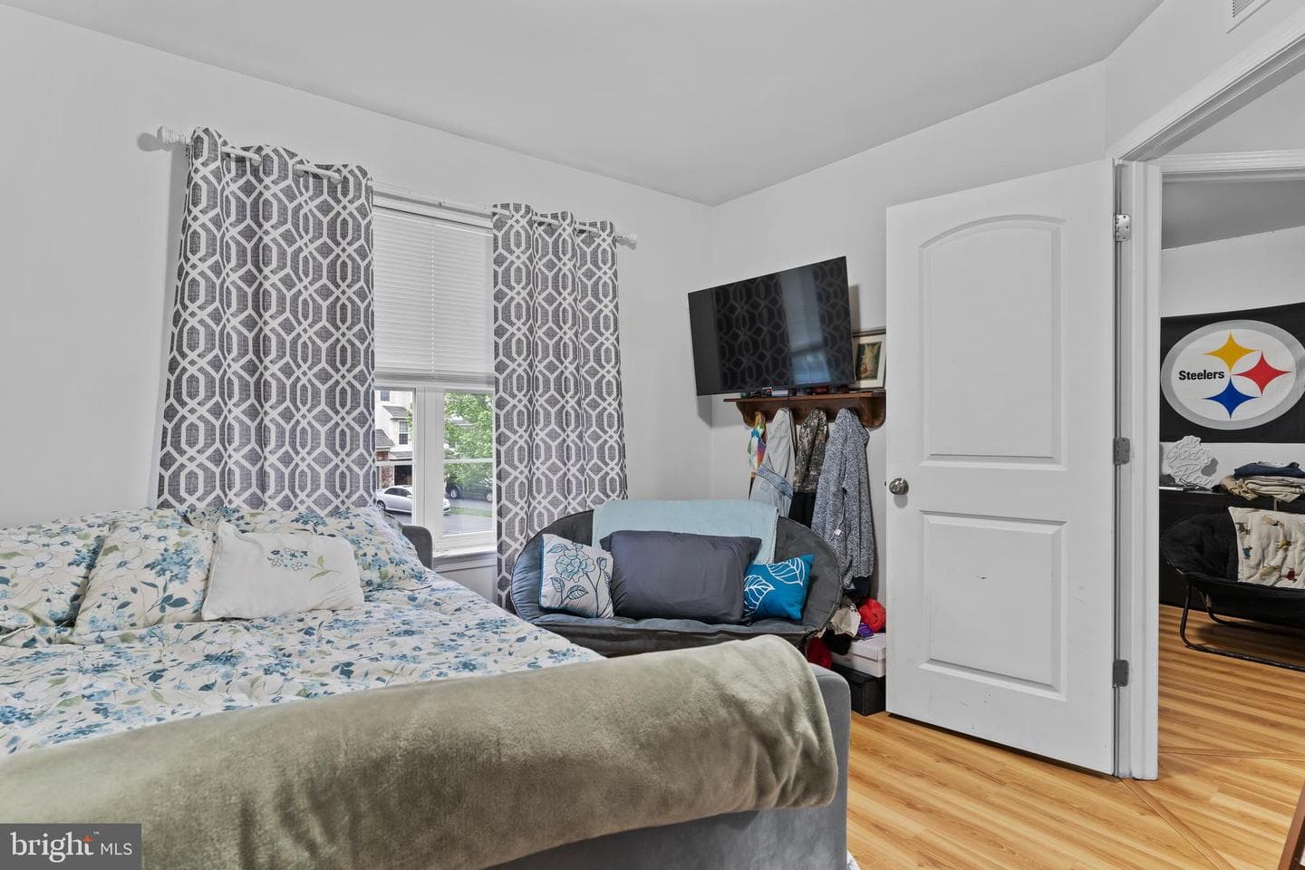 153 Mapleton Boulevard photo 18