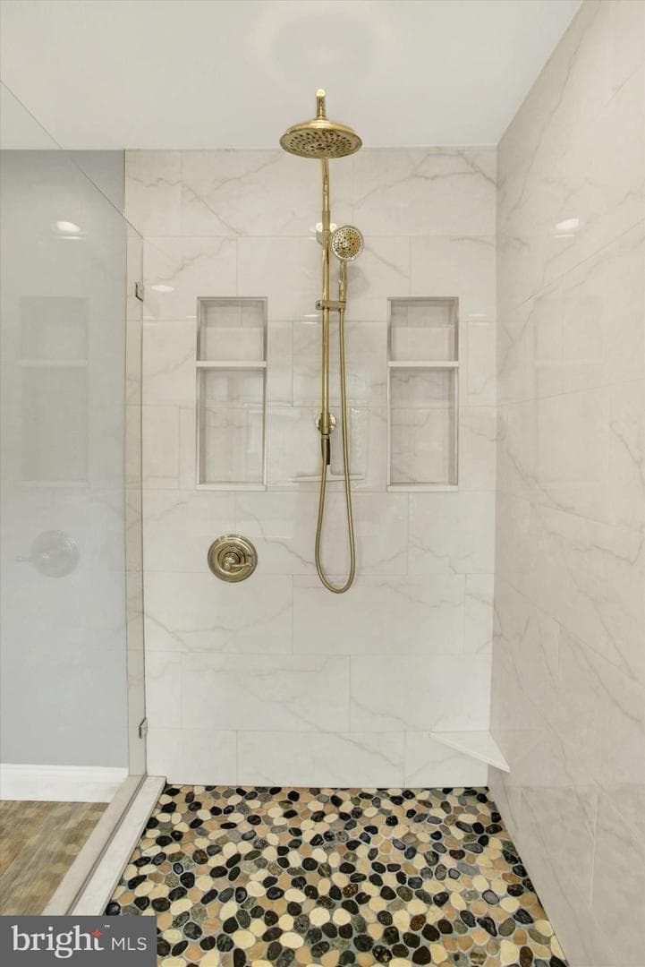 4106 Kingswood Court photo 34