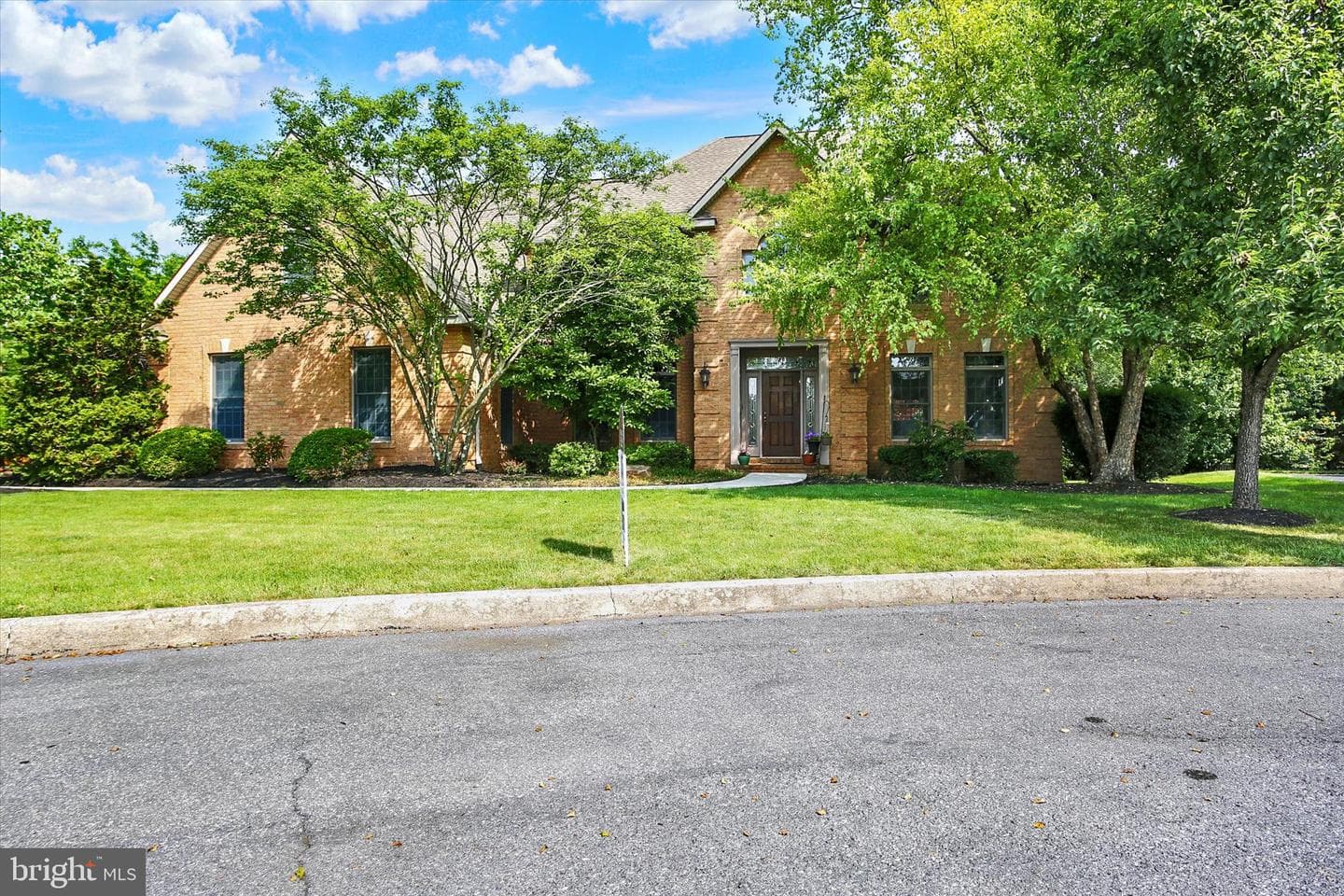 4106 Kingswood Court photo 4