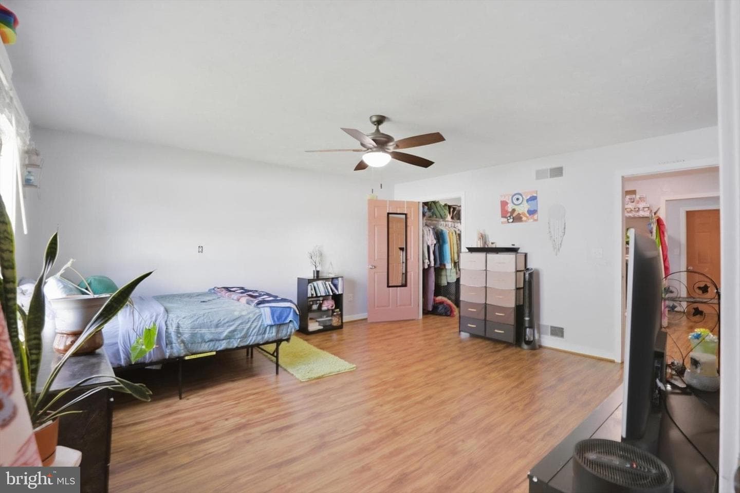 111 Lincoln Place photo 20