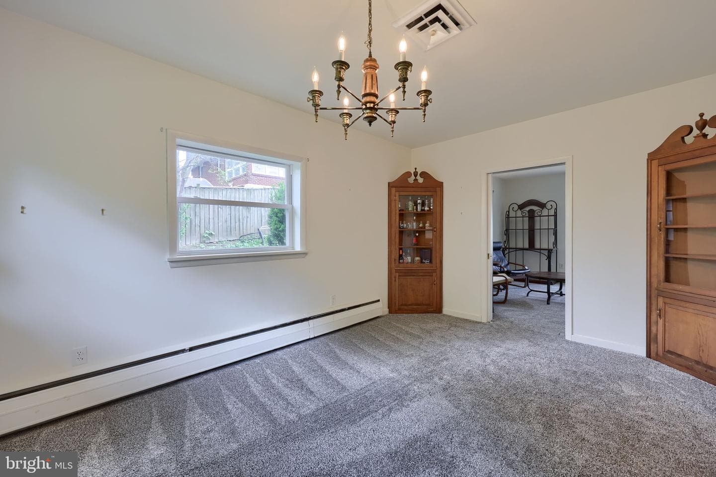 632 Adelia Street photo 15