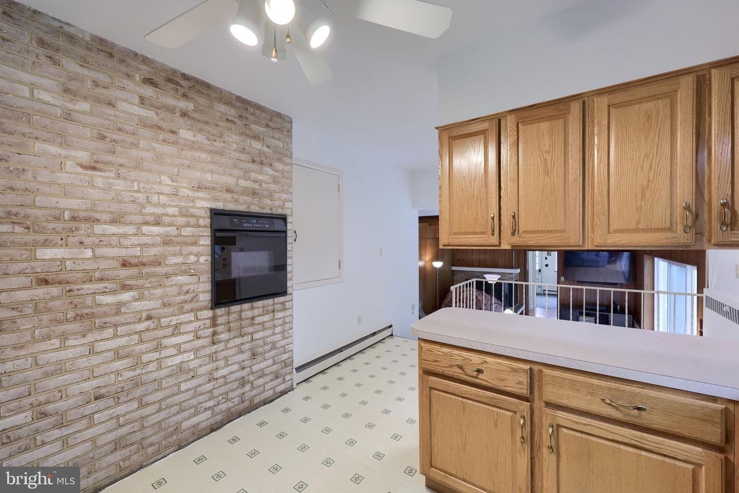 632 Adelia Street photo 21