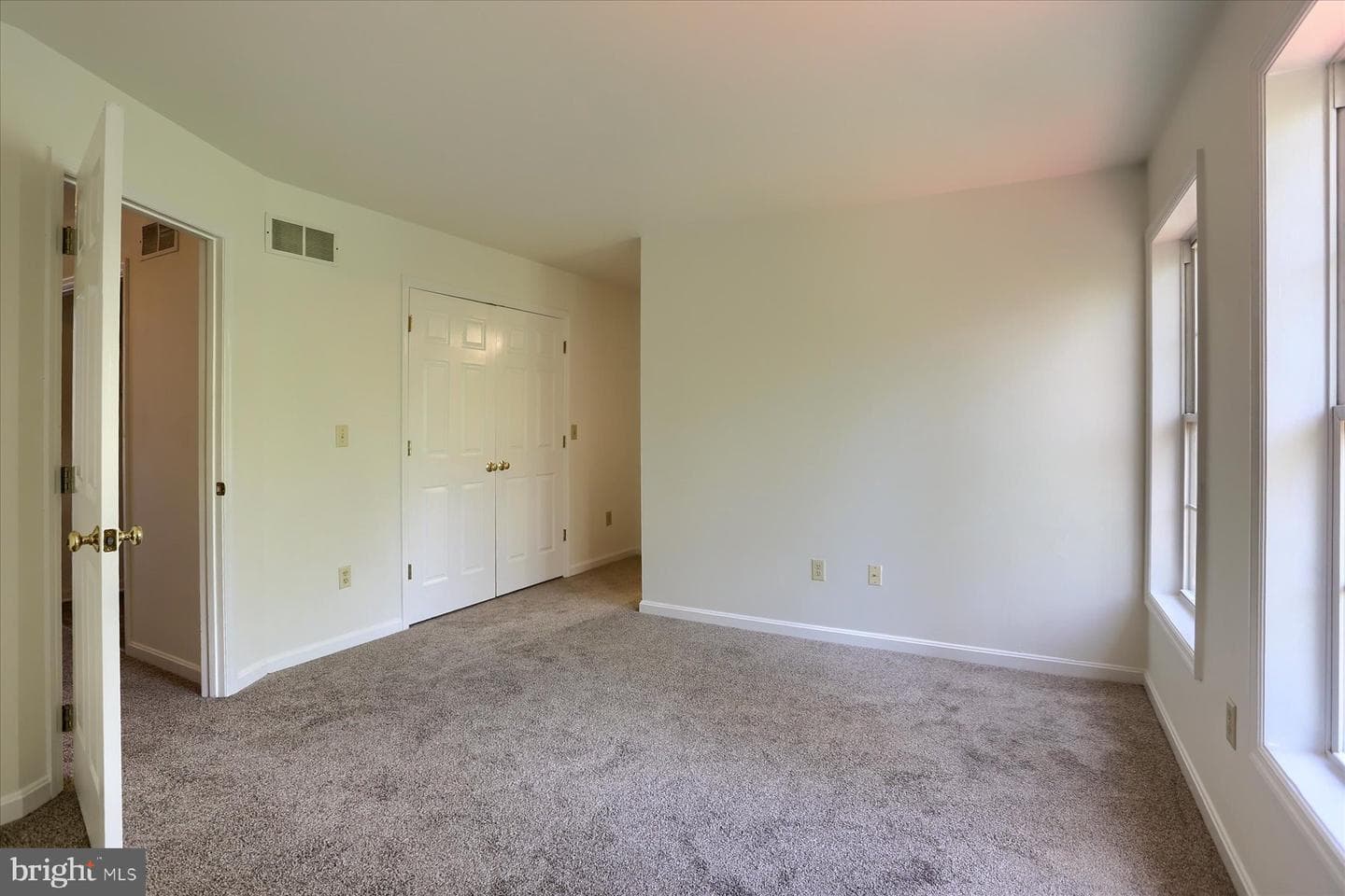 9115 Joyce Lane photo 17