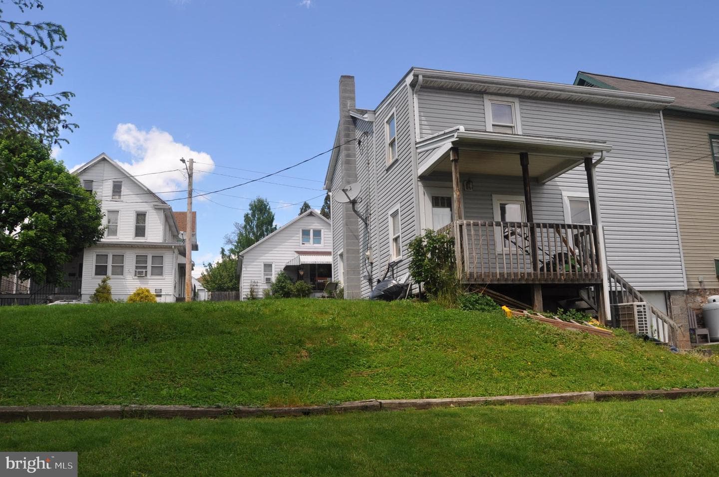540 Moore Street photo 4