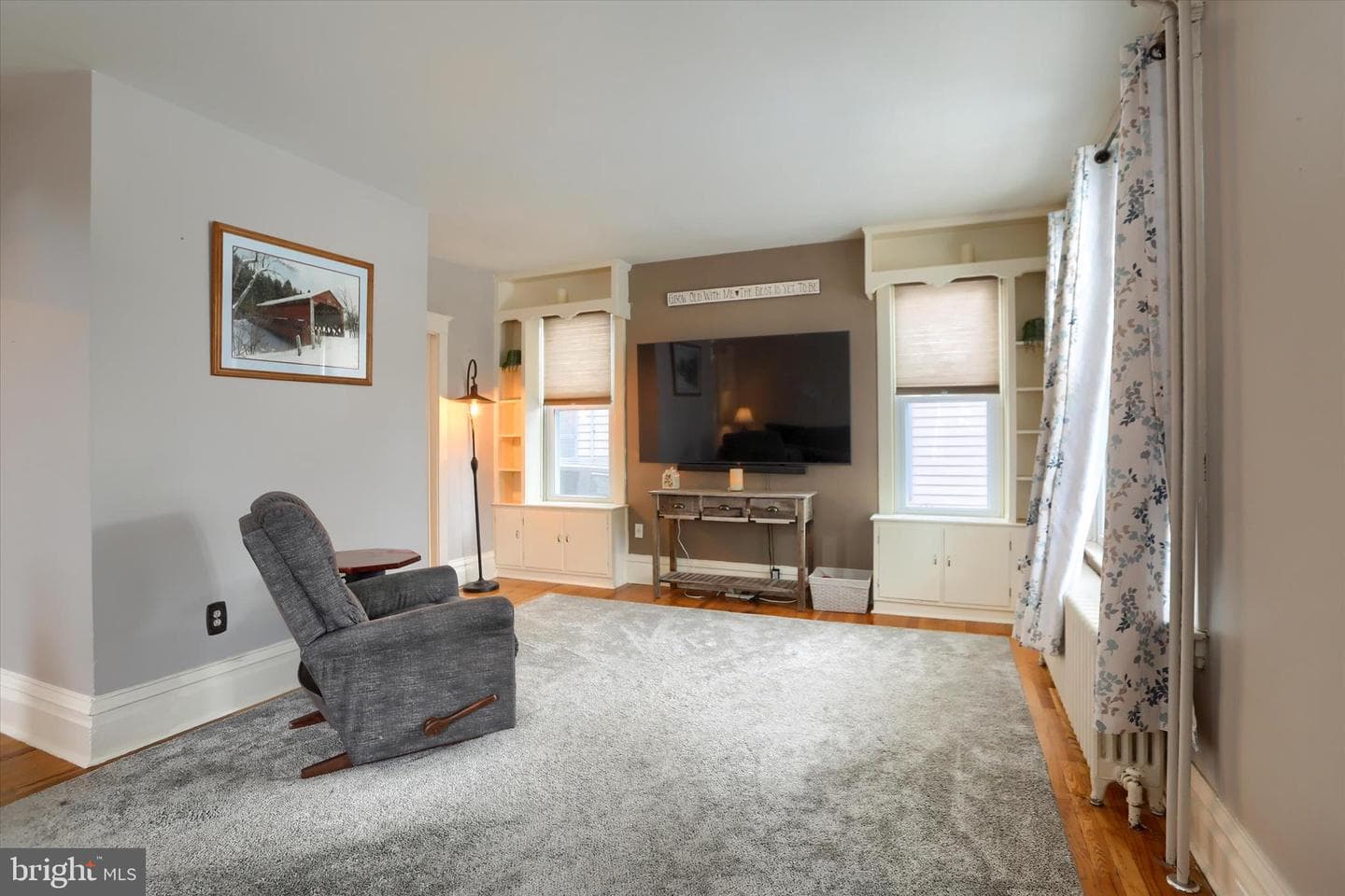 155 E Emaus Street photo 4